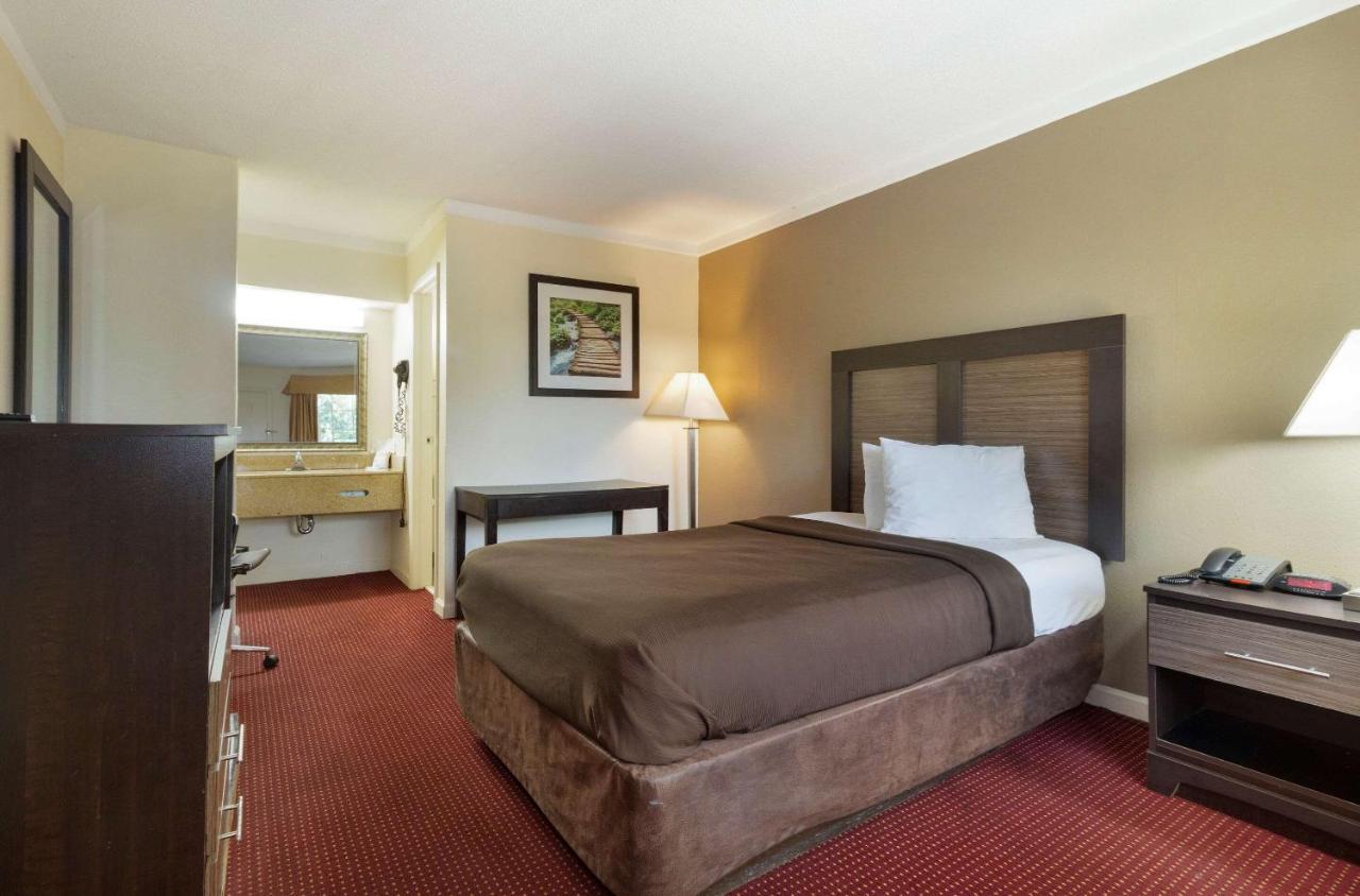 Hotel Suburban - Darlington 2*