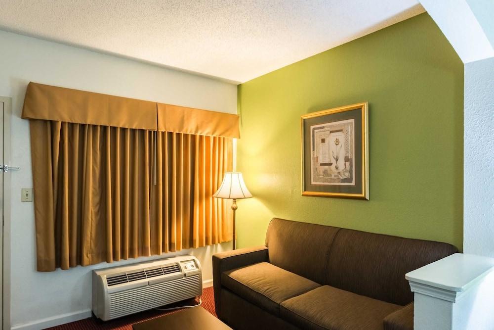 Hotel Suburban - Darlington Florence