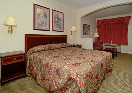 Suburban - Darlington Hotel 2*