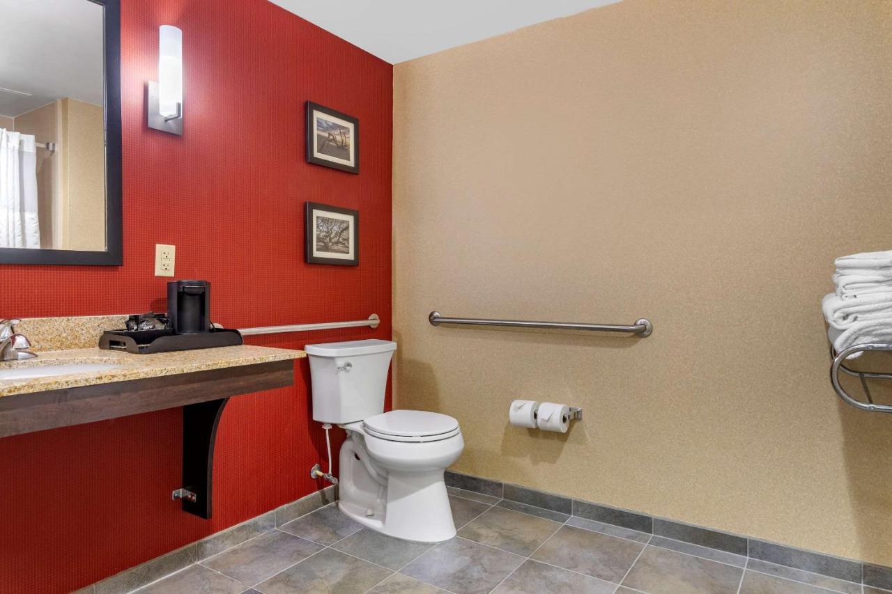 Comfort I-95 Hotel 4*