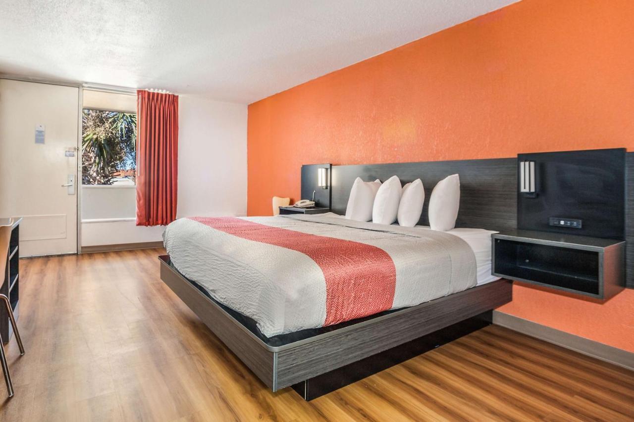 6-florence, Sc Hotel 2*