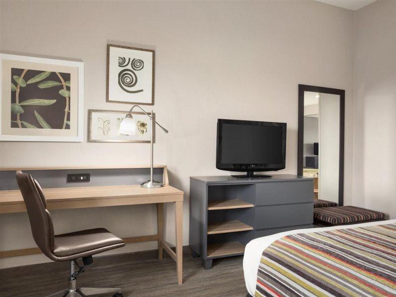 Hotel Country & By Radisson, Florence, Sc