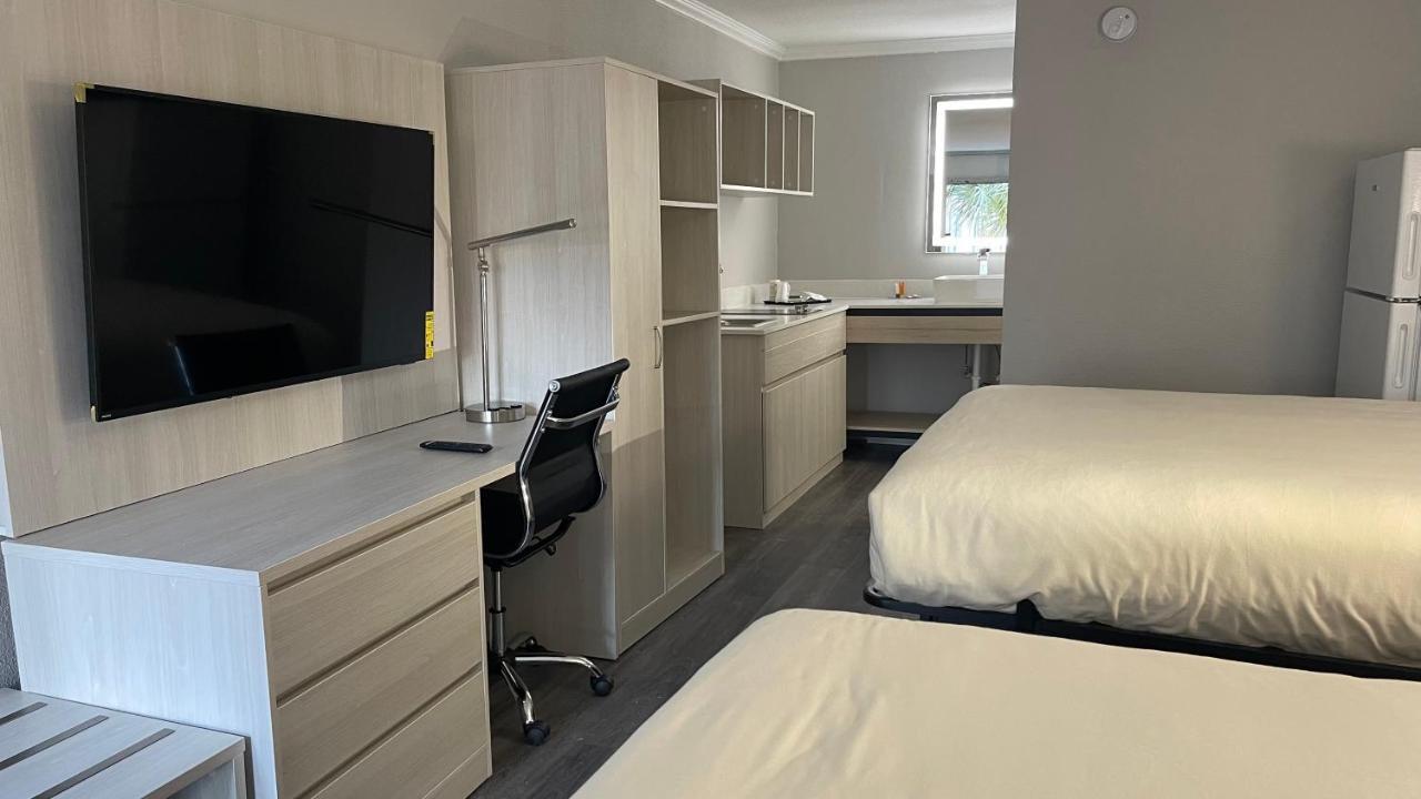 Mainstay Hotel 2*