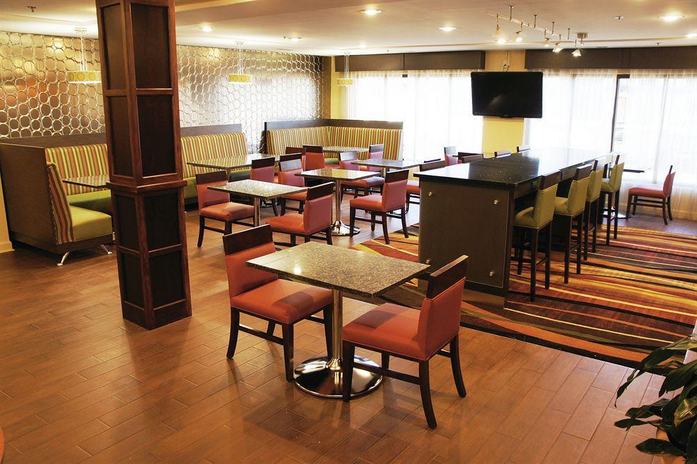 La Quinta By Wyndham Florence