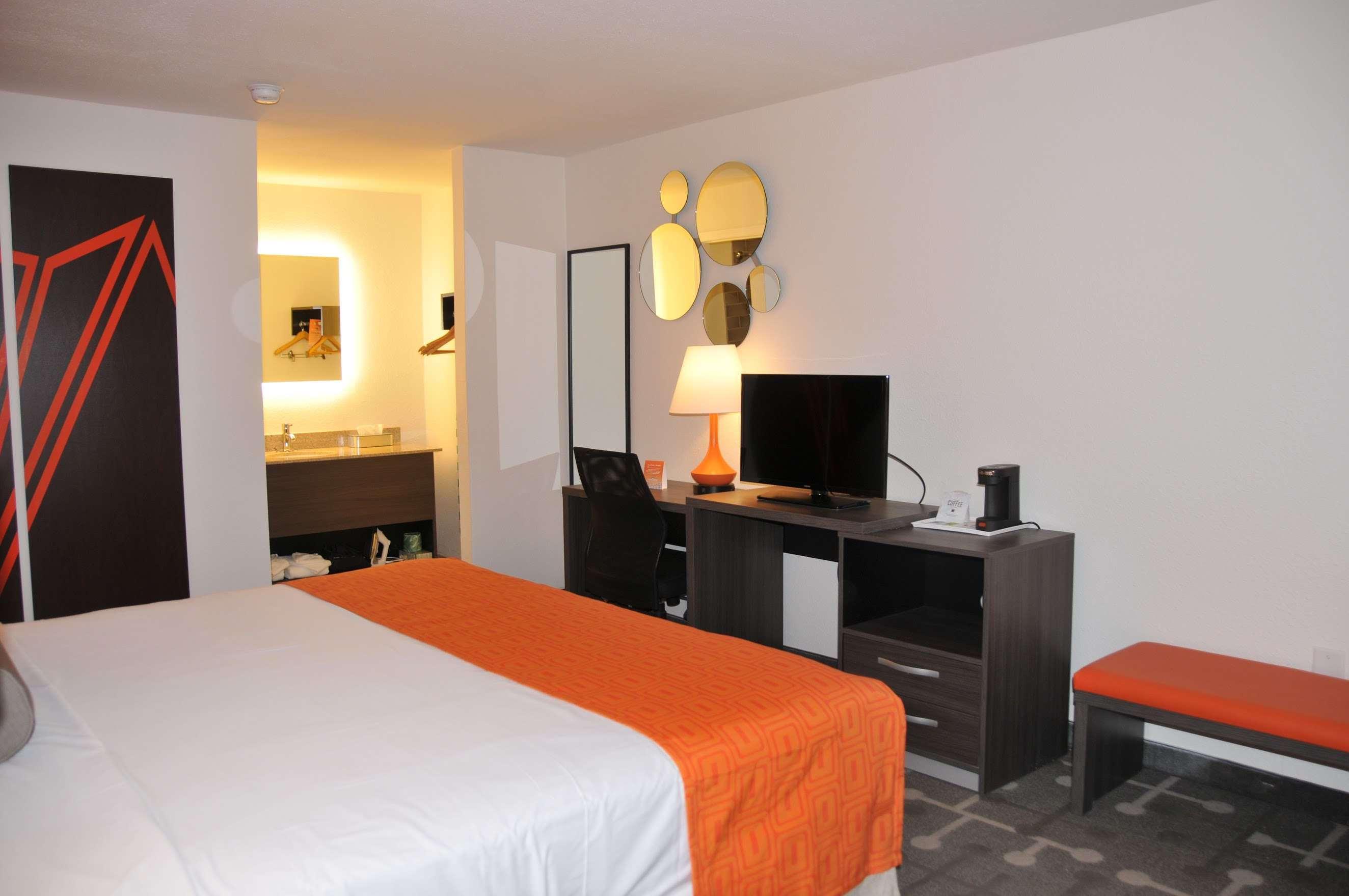 Howard Johnson By Wyndham Hotel 4*