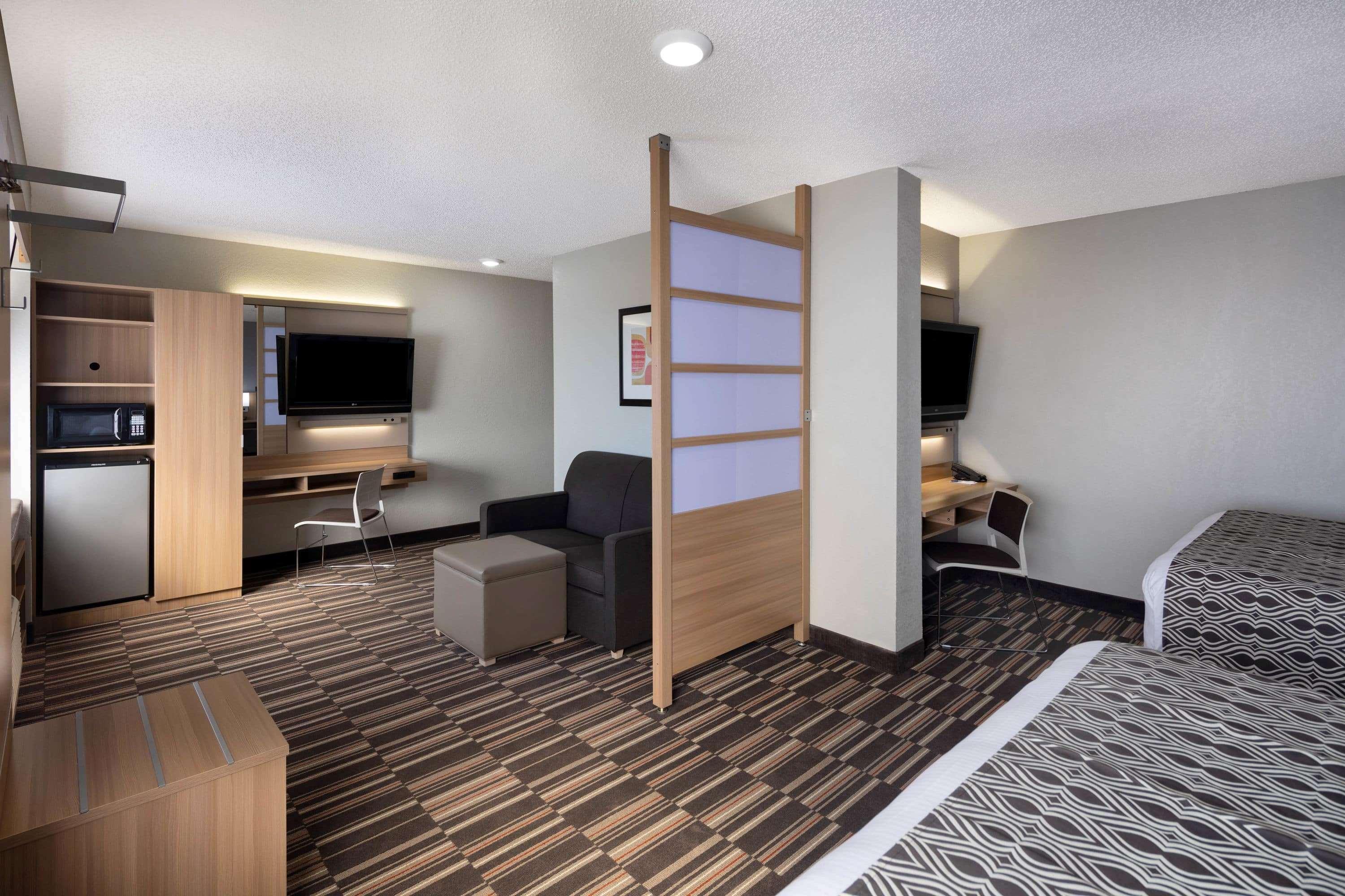 Microtel & By Wyndham Hotel 2*