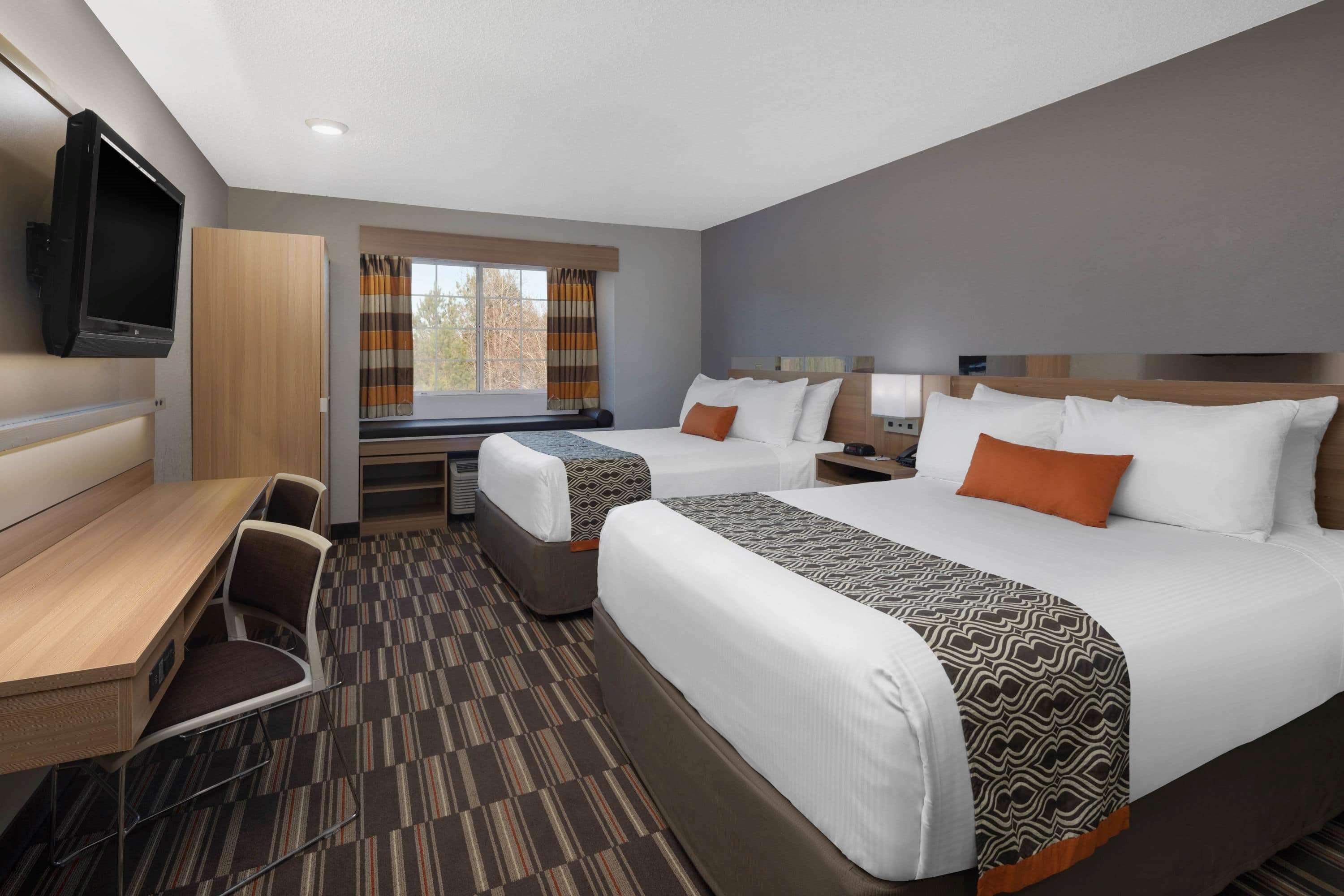Microtel & By Wyndham Hotel 2*