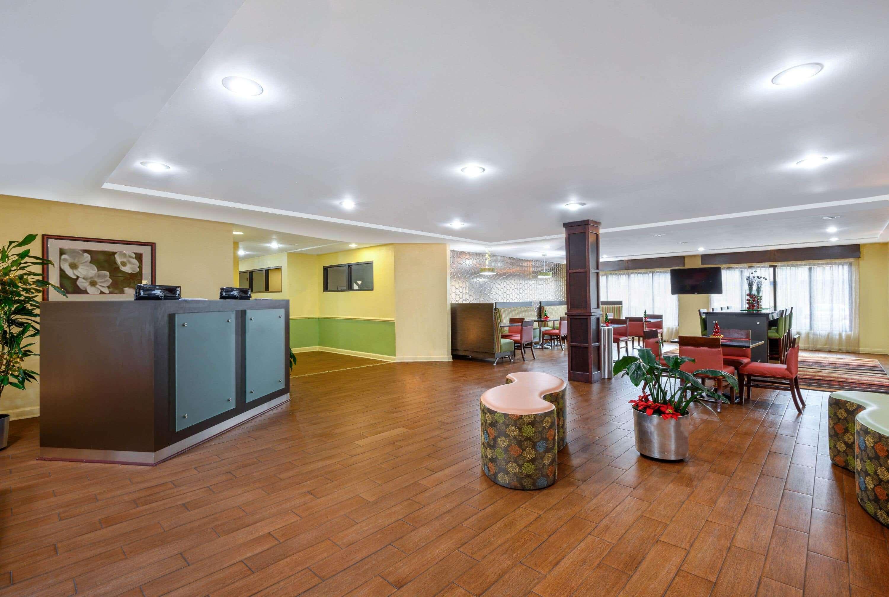 La Quinta By Wyndham Otel