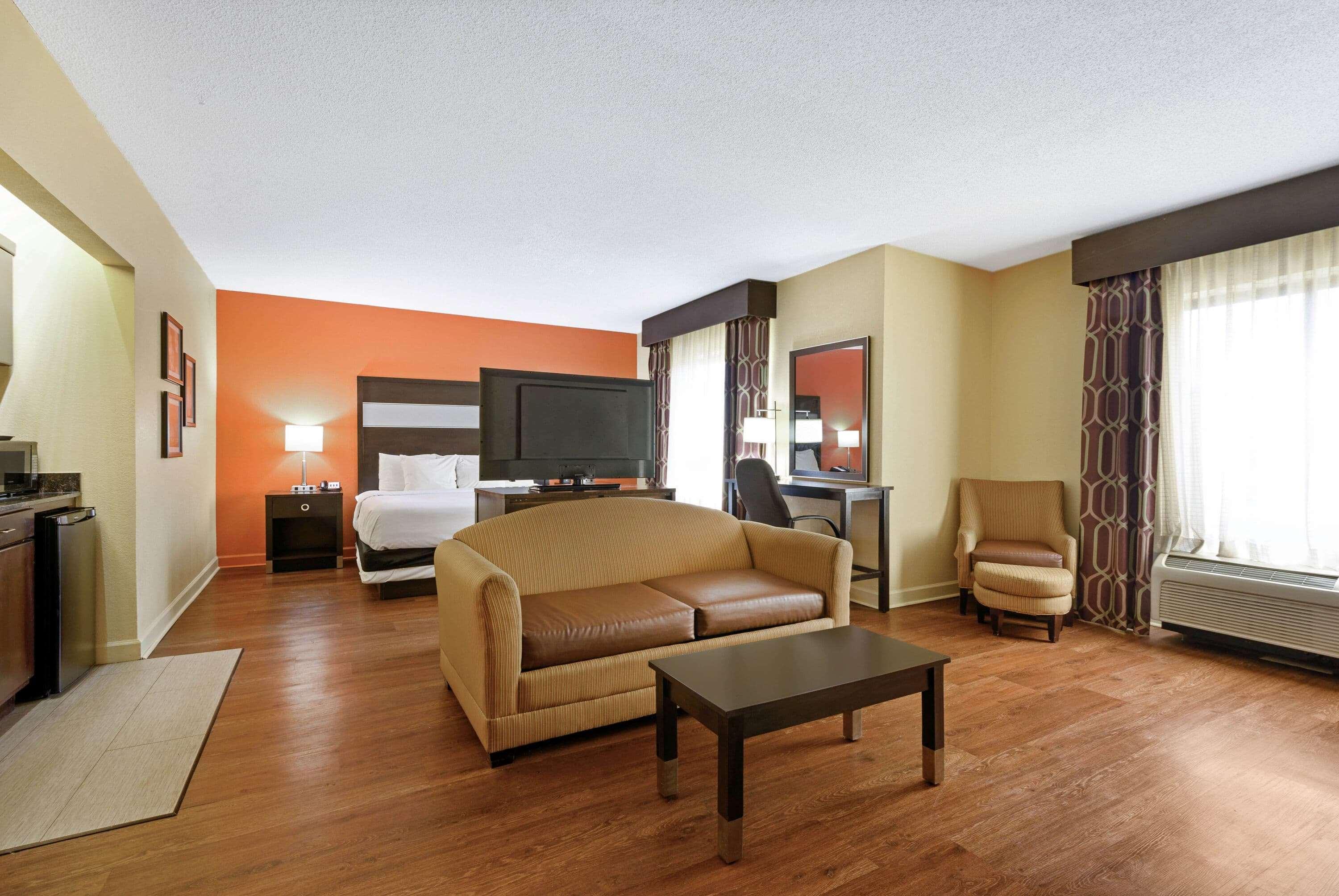 Otel La Quinta By Wyndham Florence