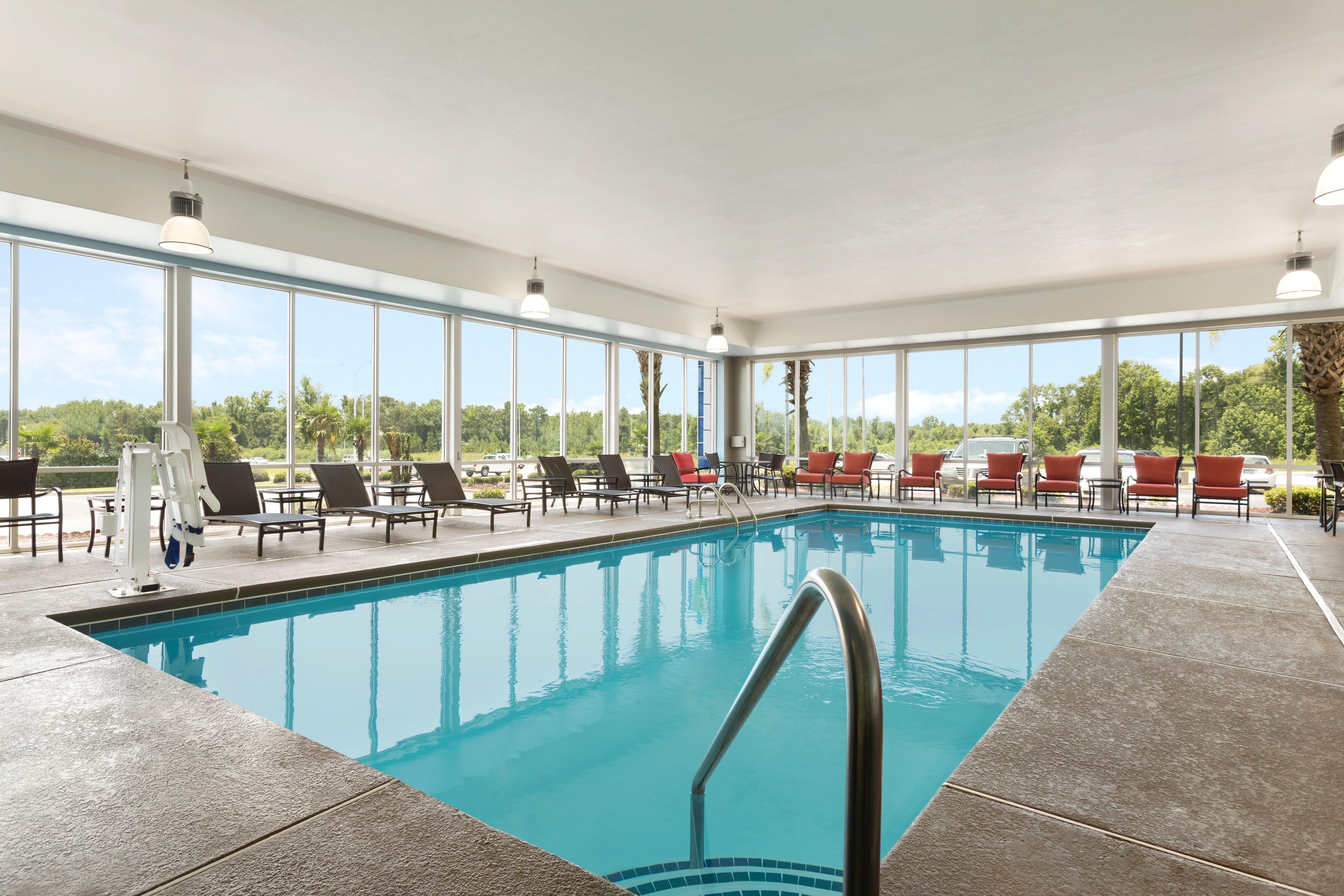 Hotel Express & By Ihg