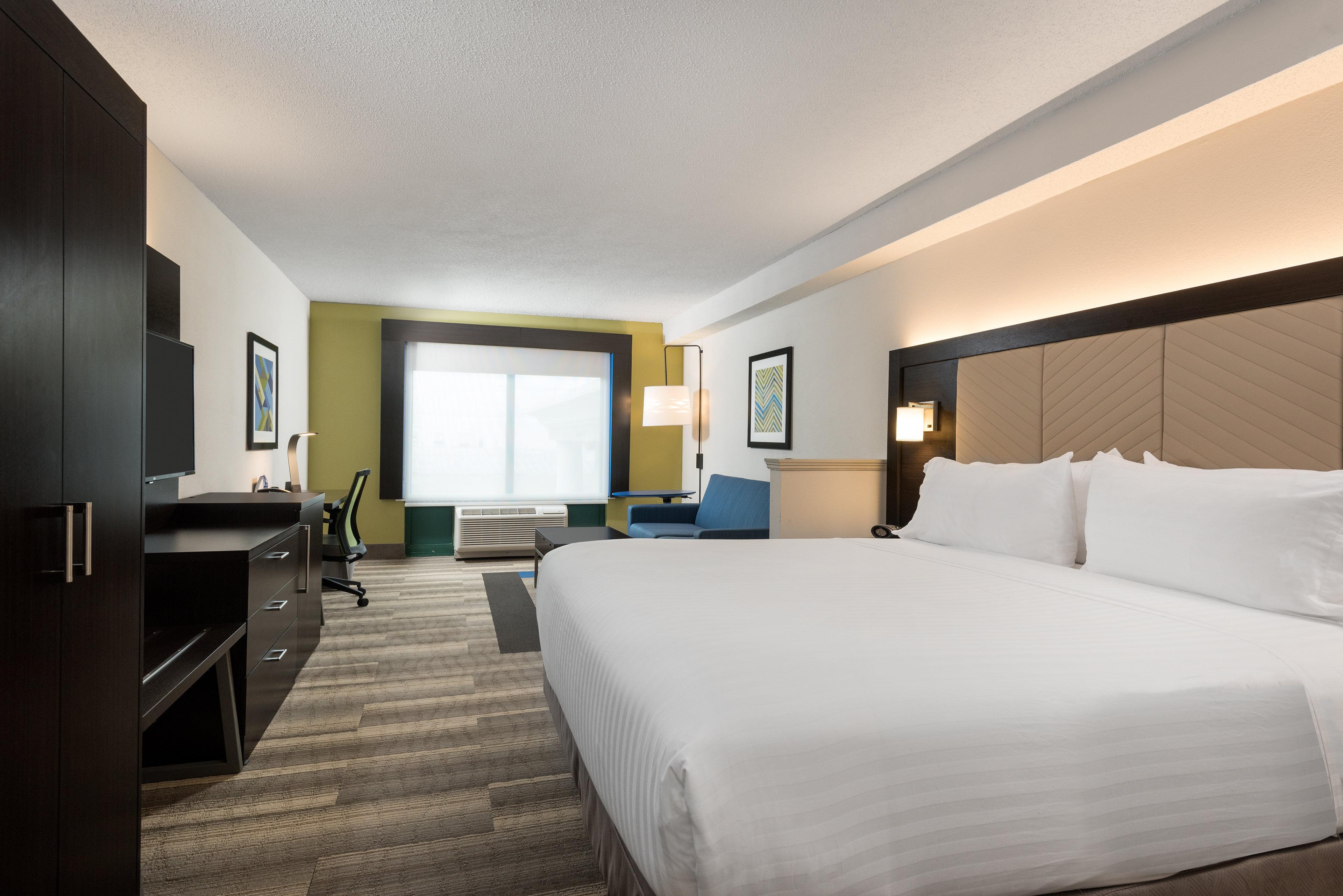 Express & I-95 & I-20 Civic Ctr By Ihg Hotel 3*