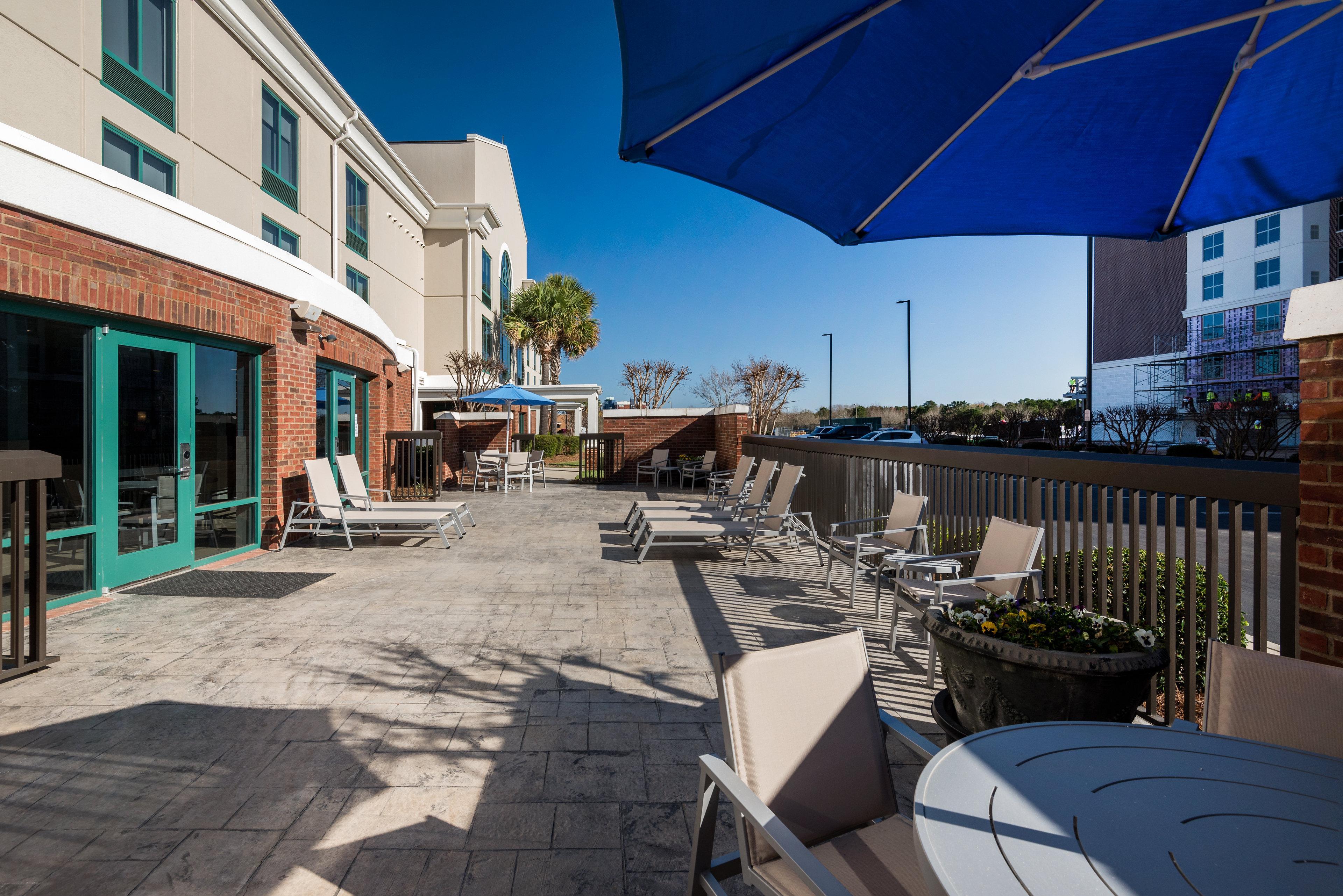 Express & I-95 & I-20 Civic Ctr By Ihg Hotel 3*