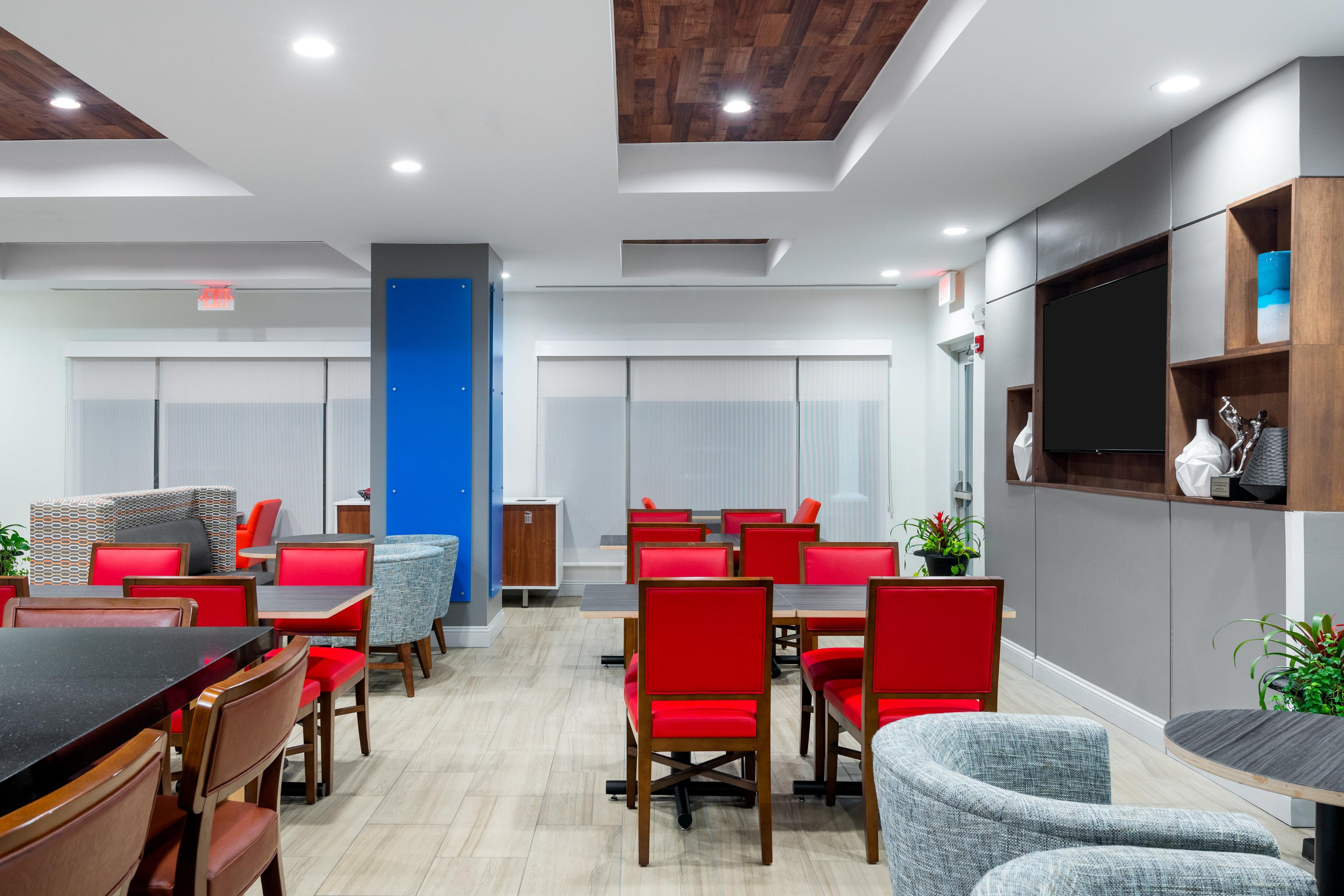 Express & I-95 & I-20 Civic Ctr By Ihg 3*