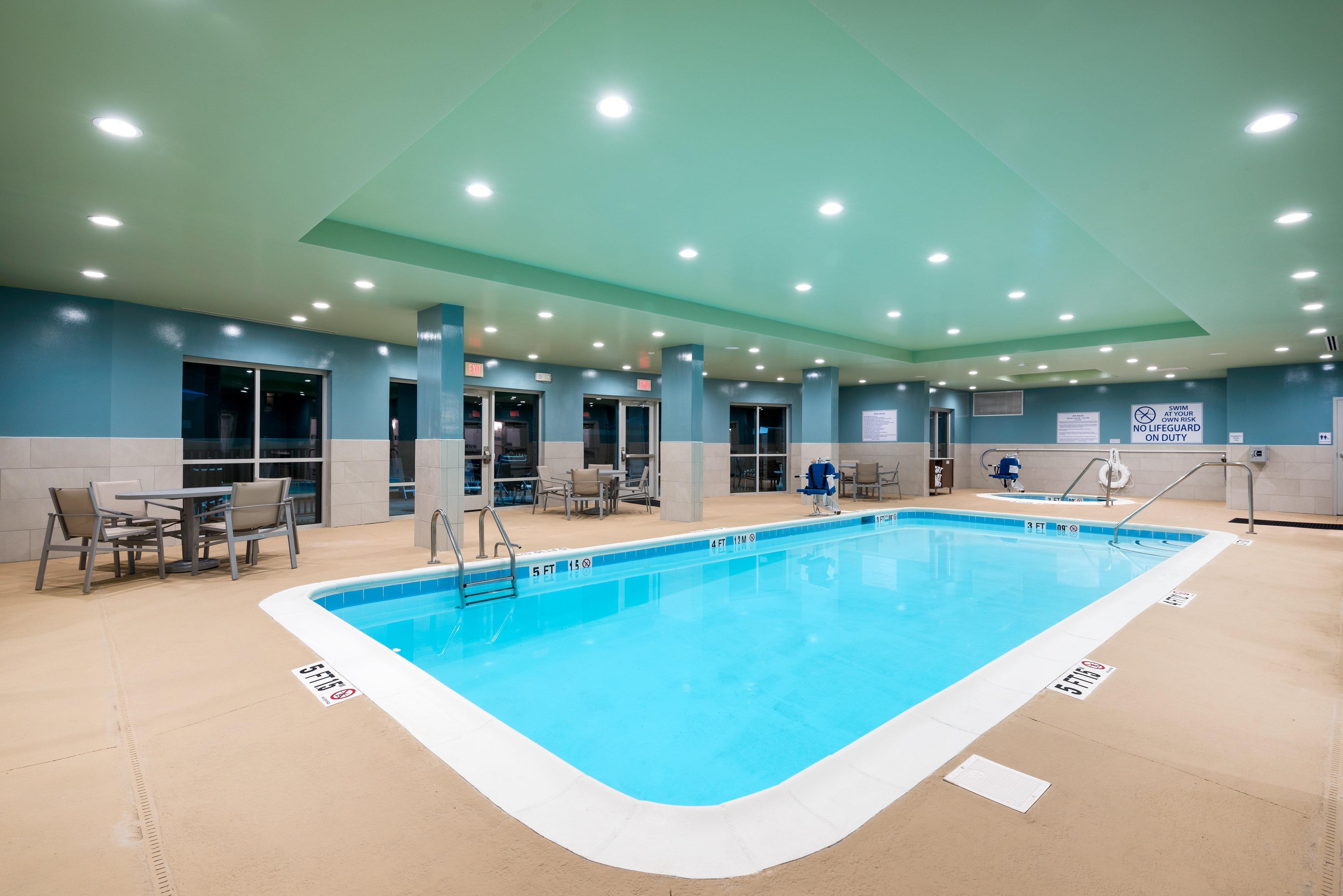 Express & I-95 & I-20 Civic Ctr By Ihg Hotel 3*