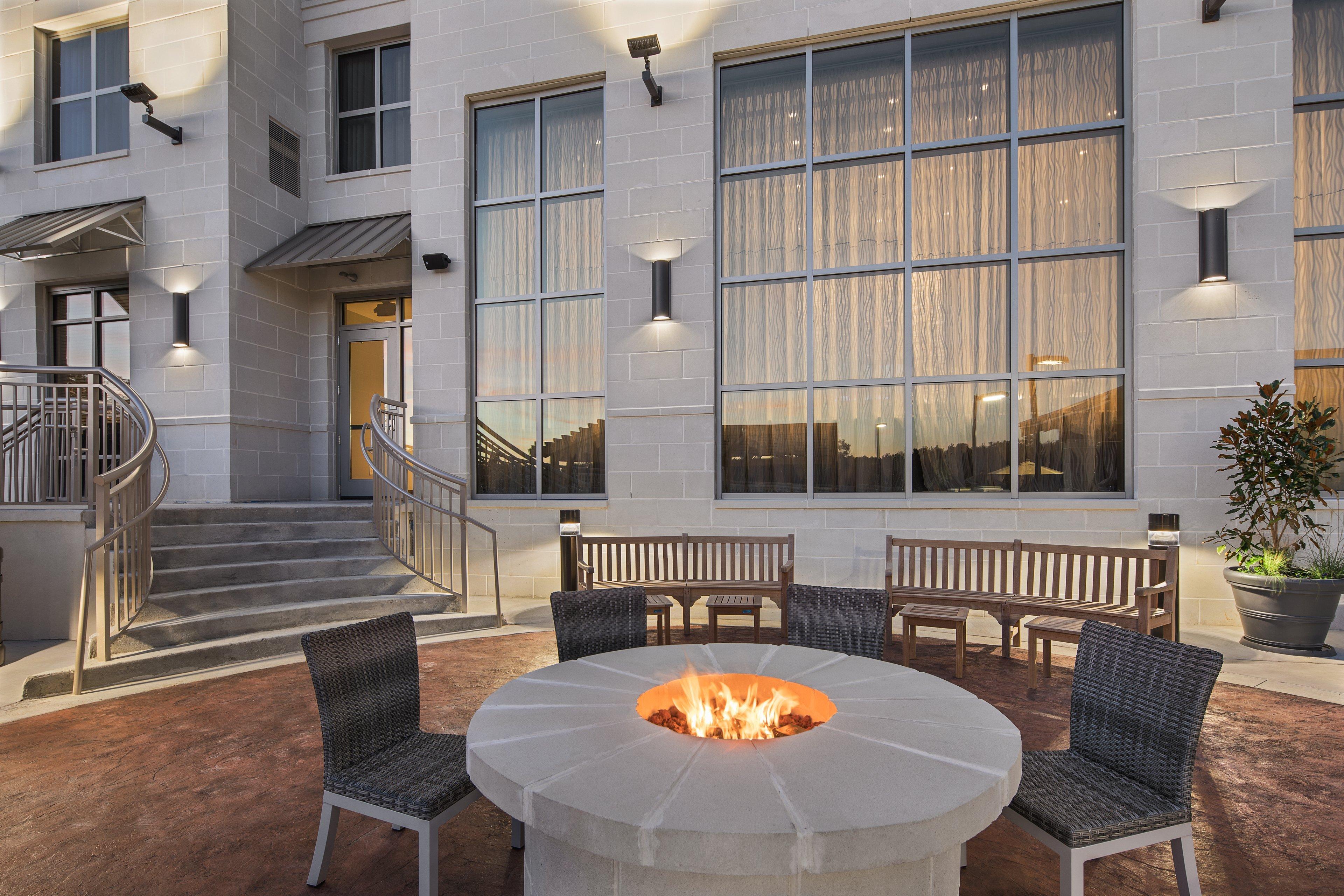 Staybridge - Center By Ihg