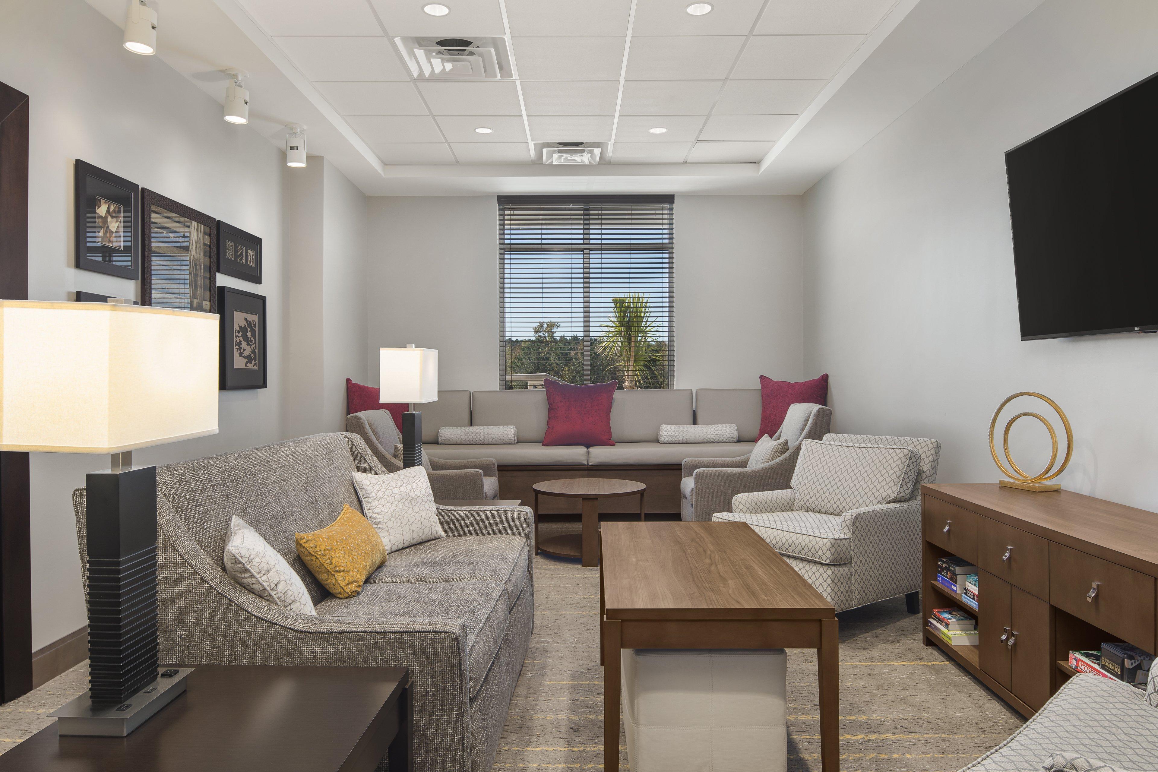 Staybridge - Center By Ihg 3*