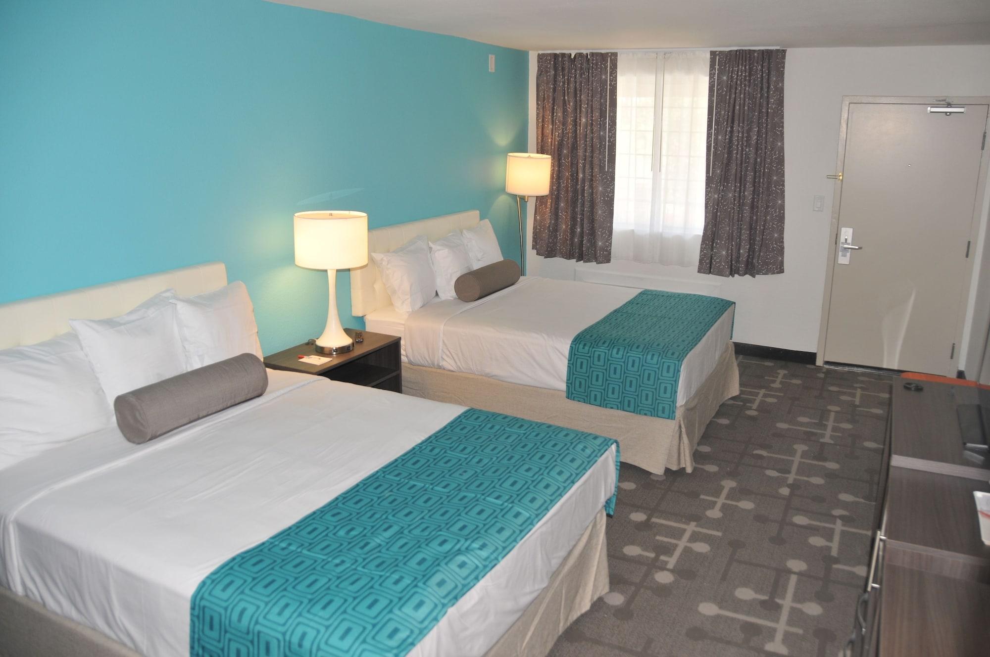 Howard Johnson By Wyndham Florence