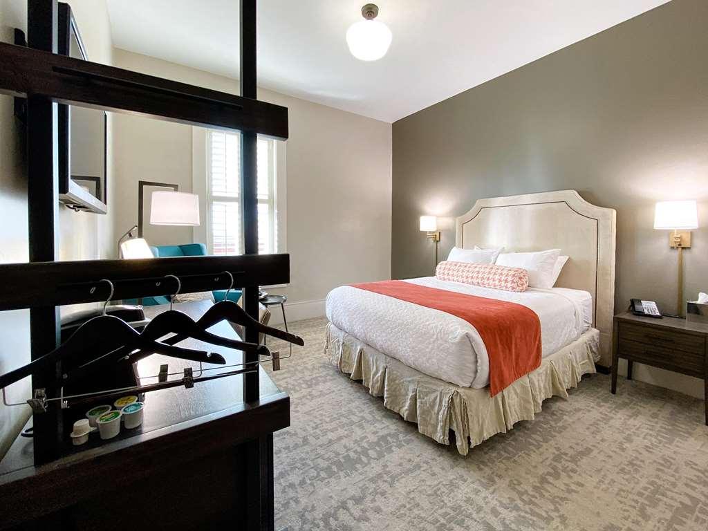 Hotel Tapestry Collection By Hilton *