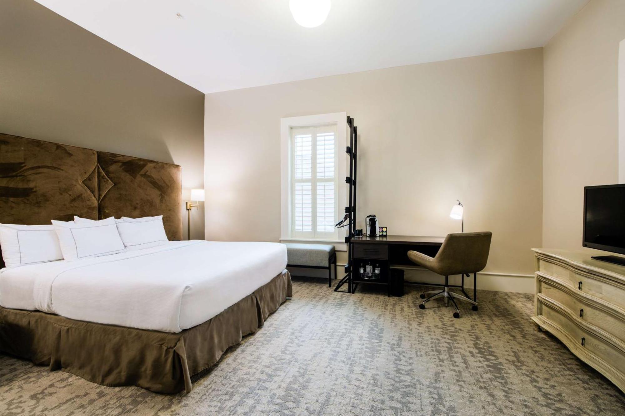 Hotel Florence, Tapestry Collection By Hilton 4*