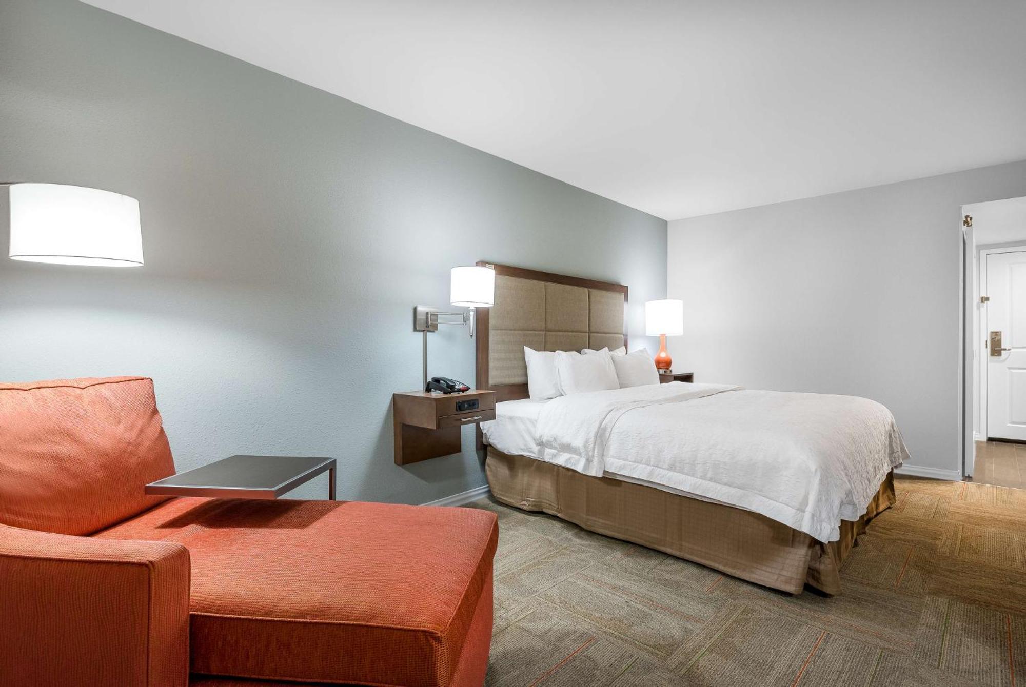 Hampton & Center Hotel 3*