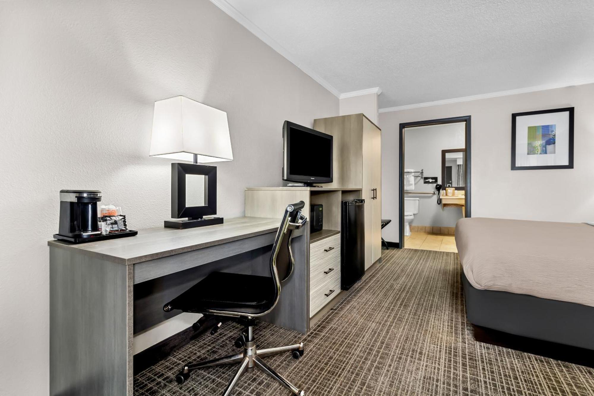 Hotel Quality & Civic Center Florence