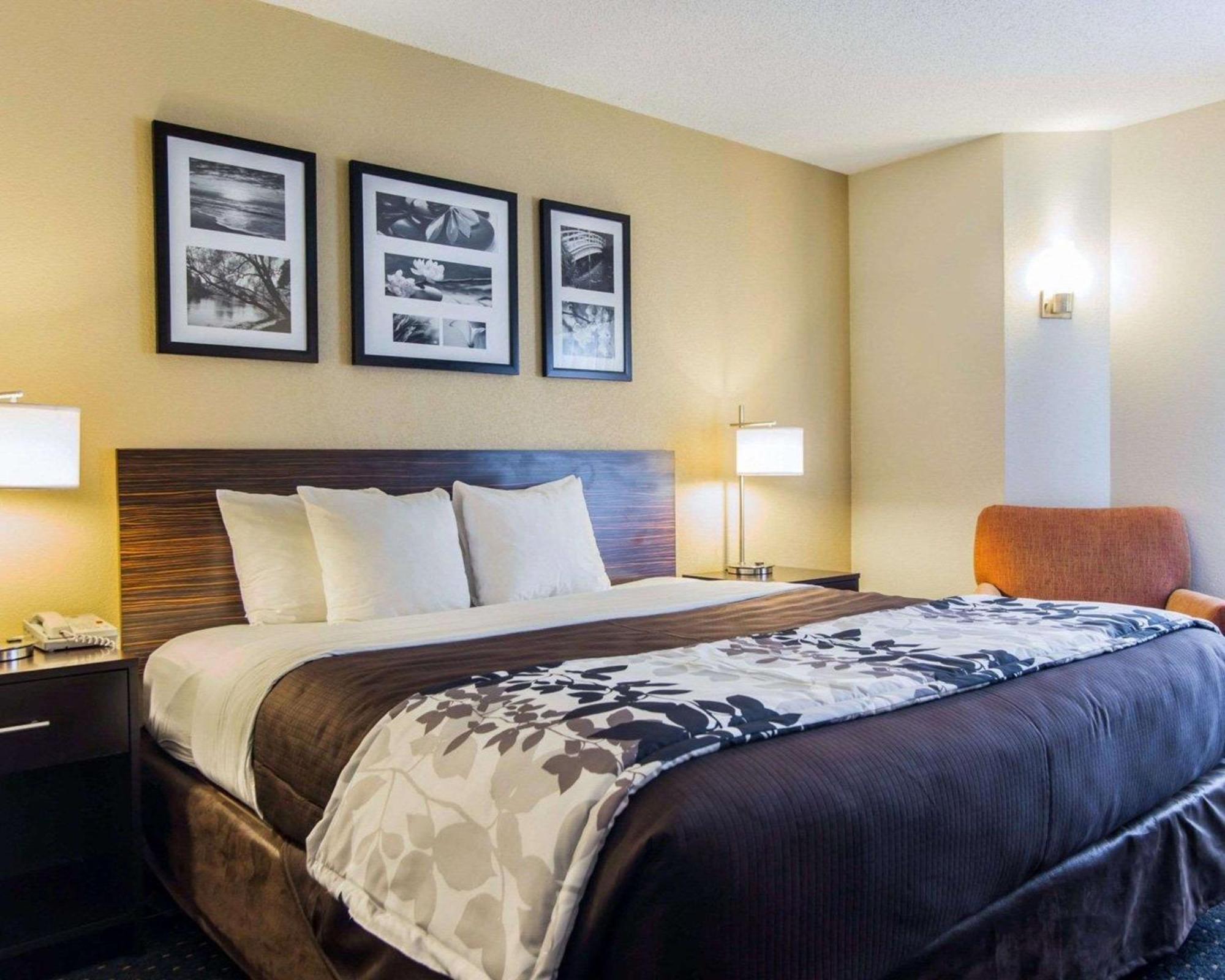 Sleep North Hotel 2*