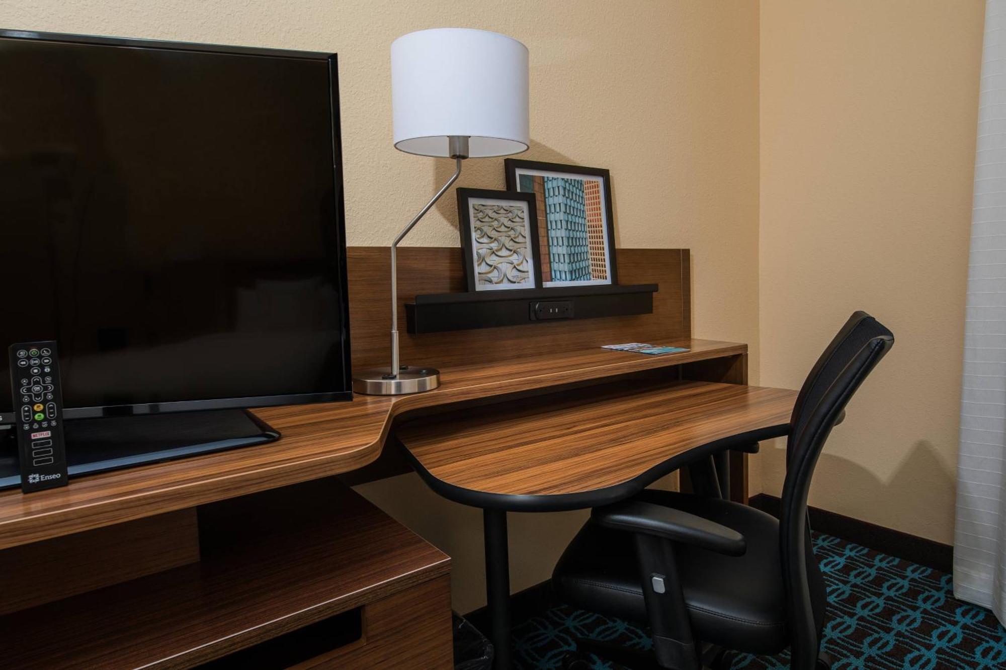 Fairfield & By Marriott I-20 Hotel 3*