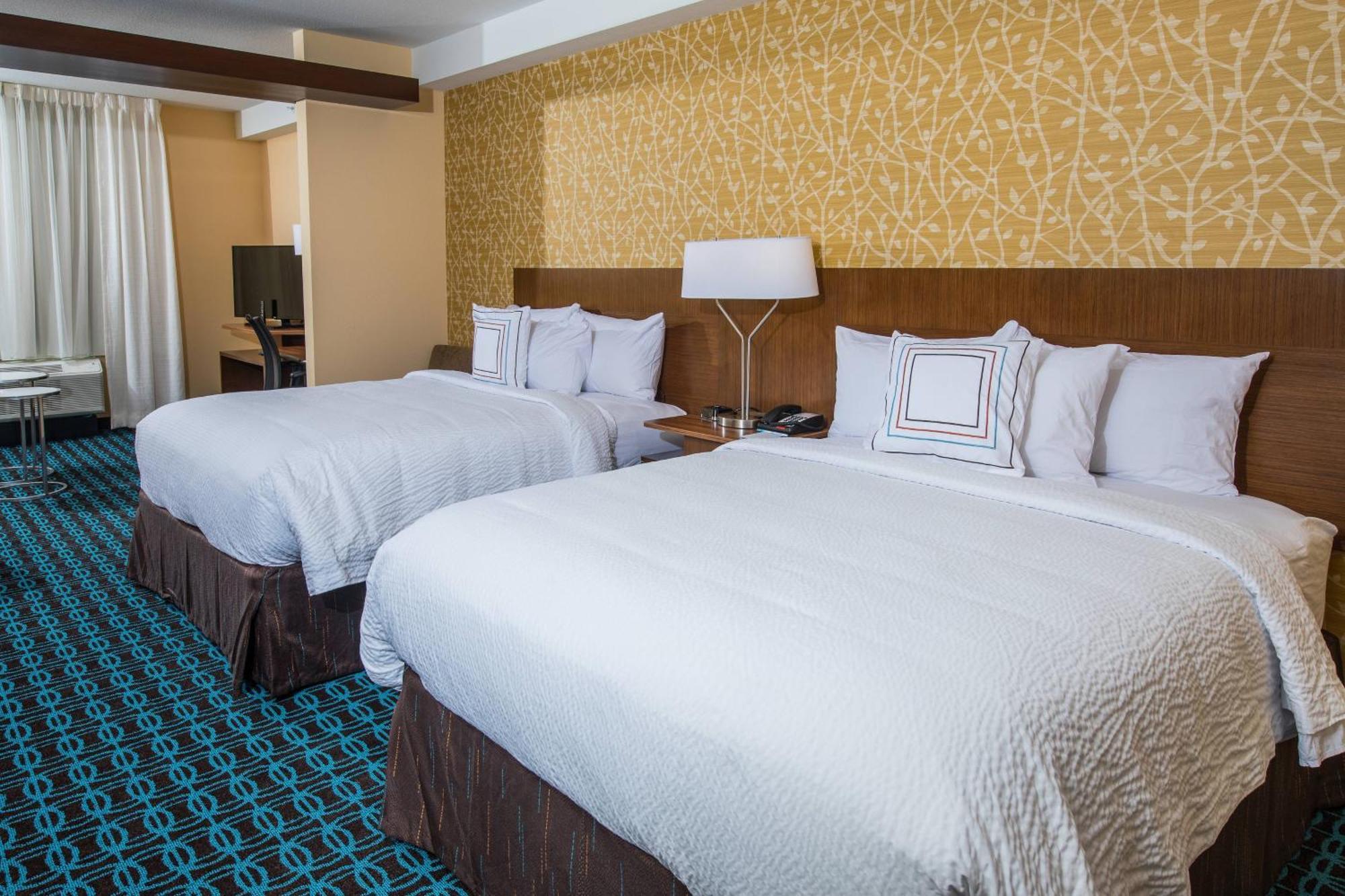 Hotel Fairfield & By Marriott I-20
