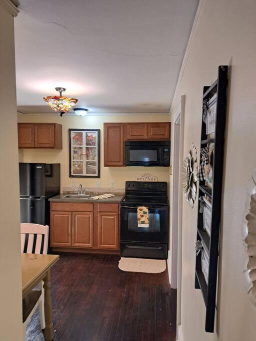 Magnolia Place On Main Apartment Florence