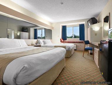 Microtel & By Wyndham Hotel 2*