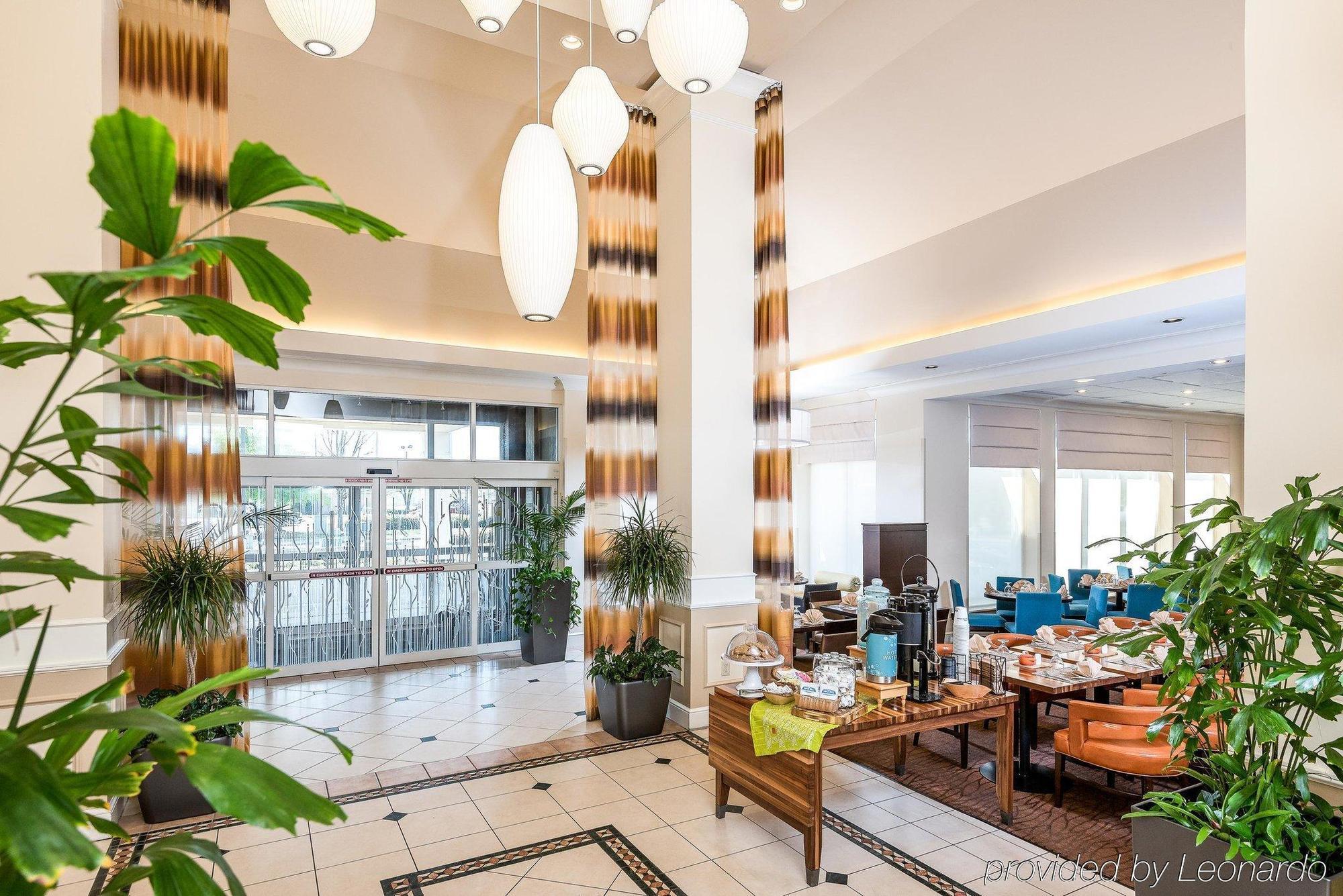 Hilton Garden Hotel 3*