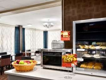 Hotel Baymont &