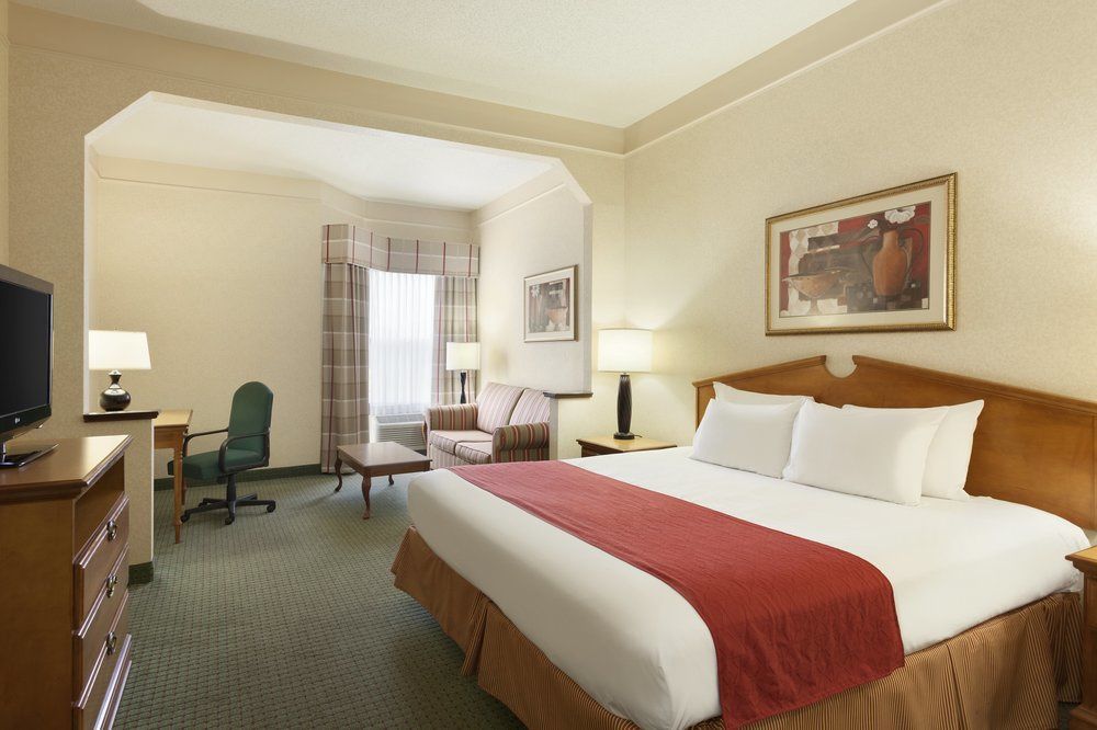 Country & By Radisson, Florence, Sc Florence