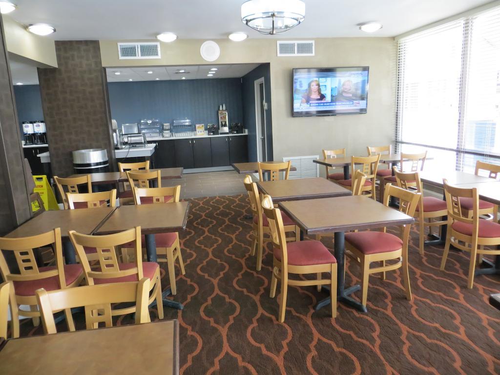 Baymont & Hotel 2*