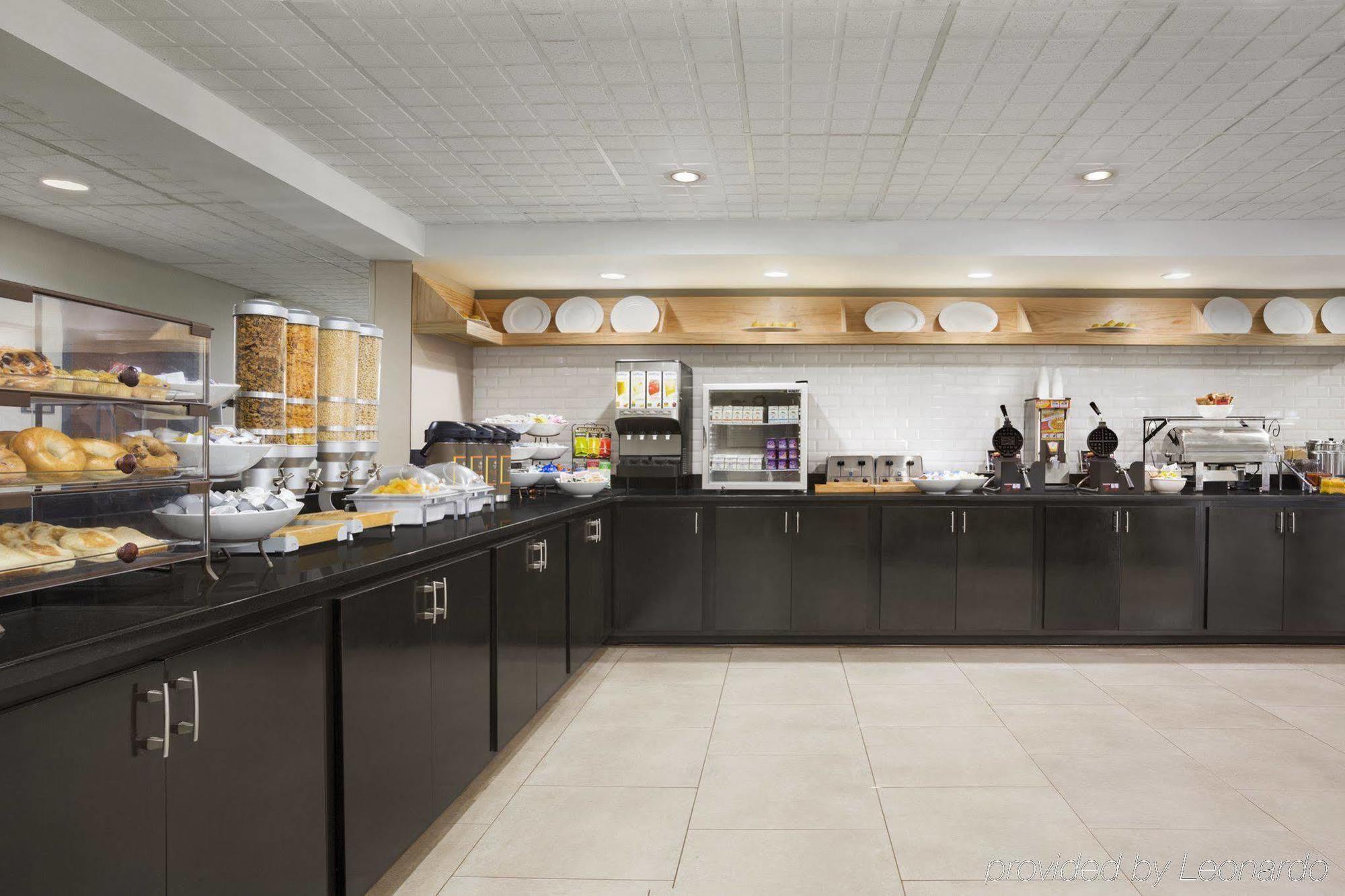 Hotel Country & By Radisson, Florence, Sc