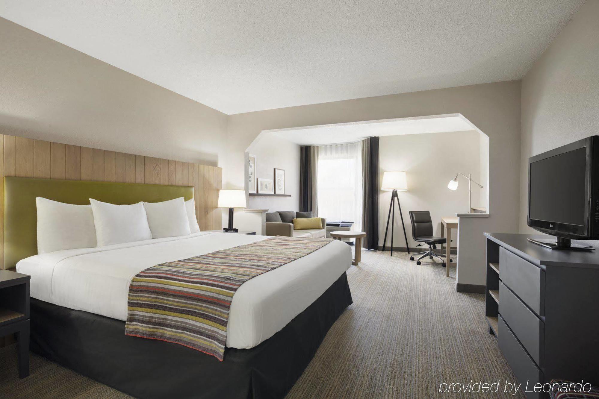 Hotel Country & By Radisson, Florence, Sc