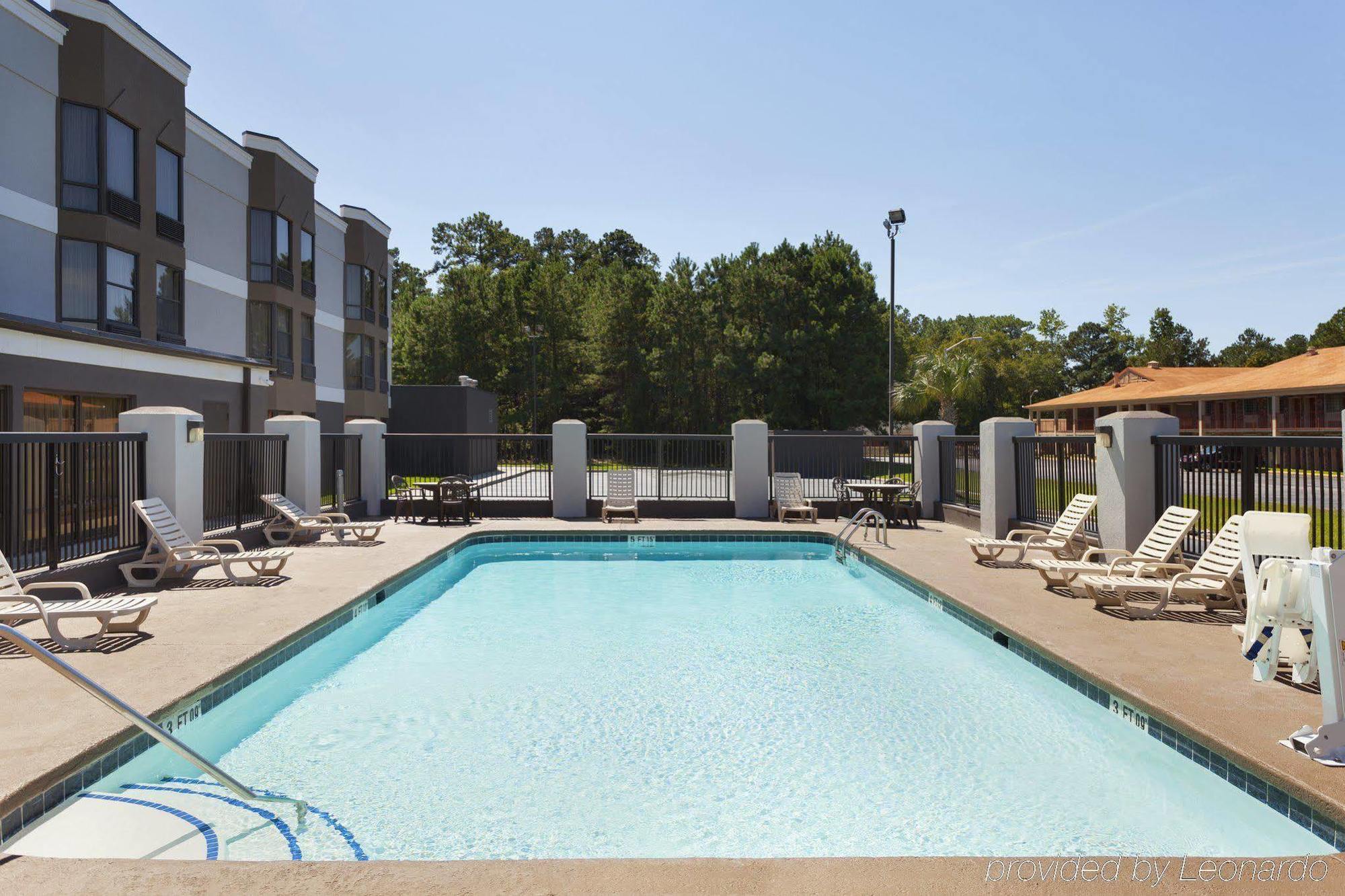 Country & By Radisson, Florence, Sc Hotel