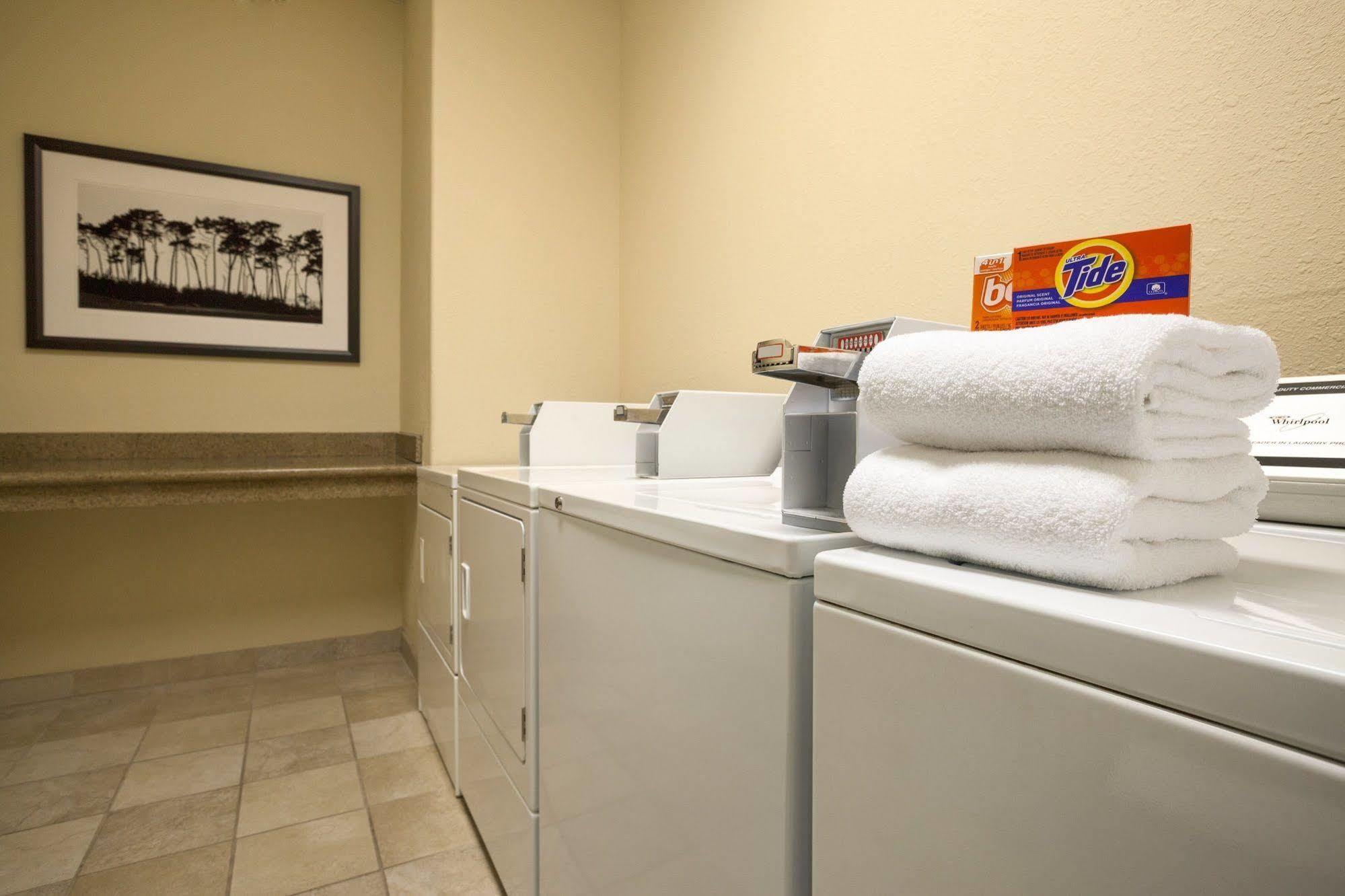 Country & By Radisson, Florence, Sc 3*