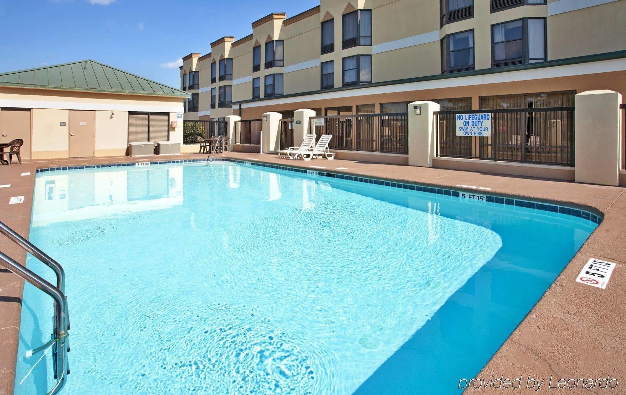 Country & By Radisson, Florence, Sc 3*