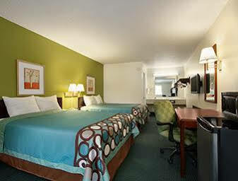 Super 8 By Wyndham 2*