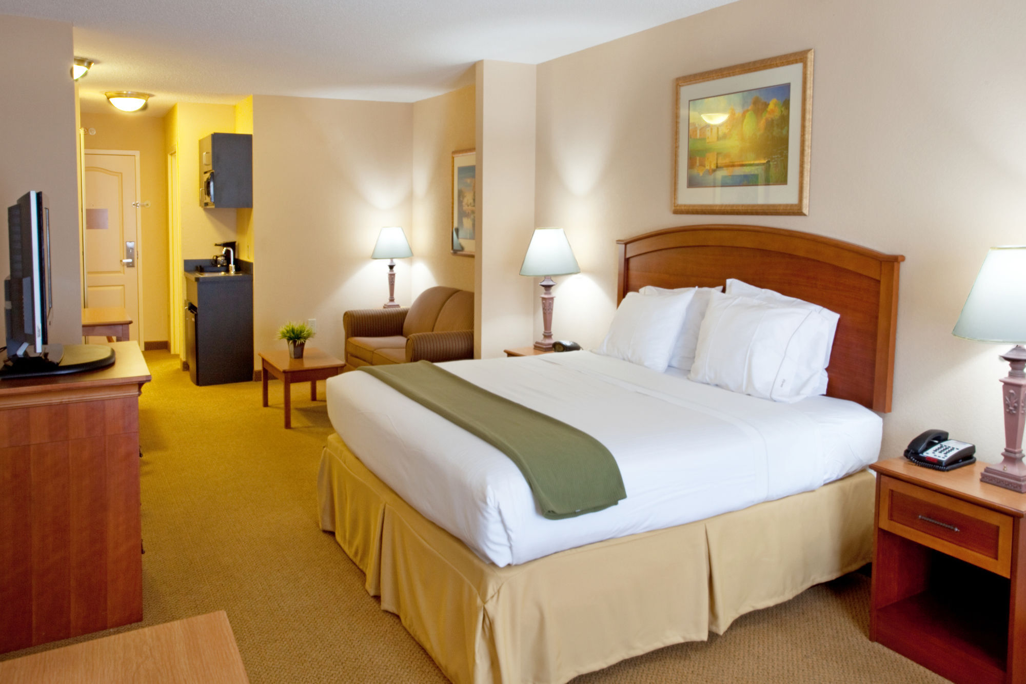Hotel Express & I-95 & I-20 Civic Ctr By Ihg 3*