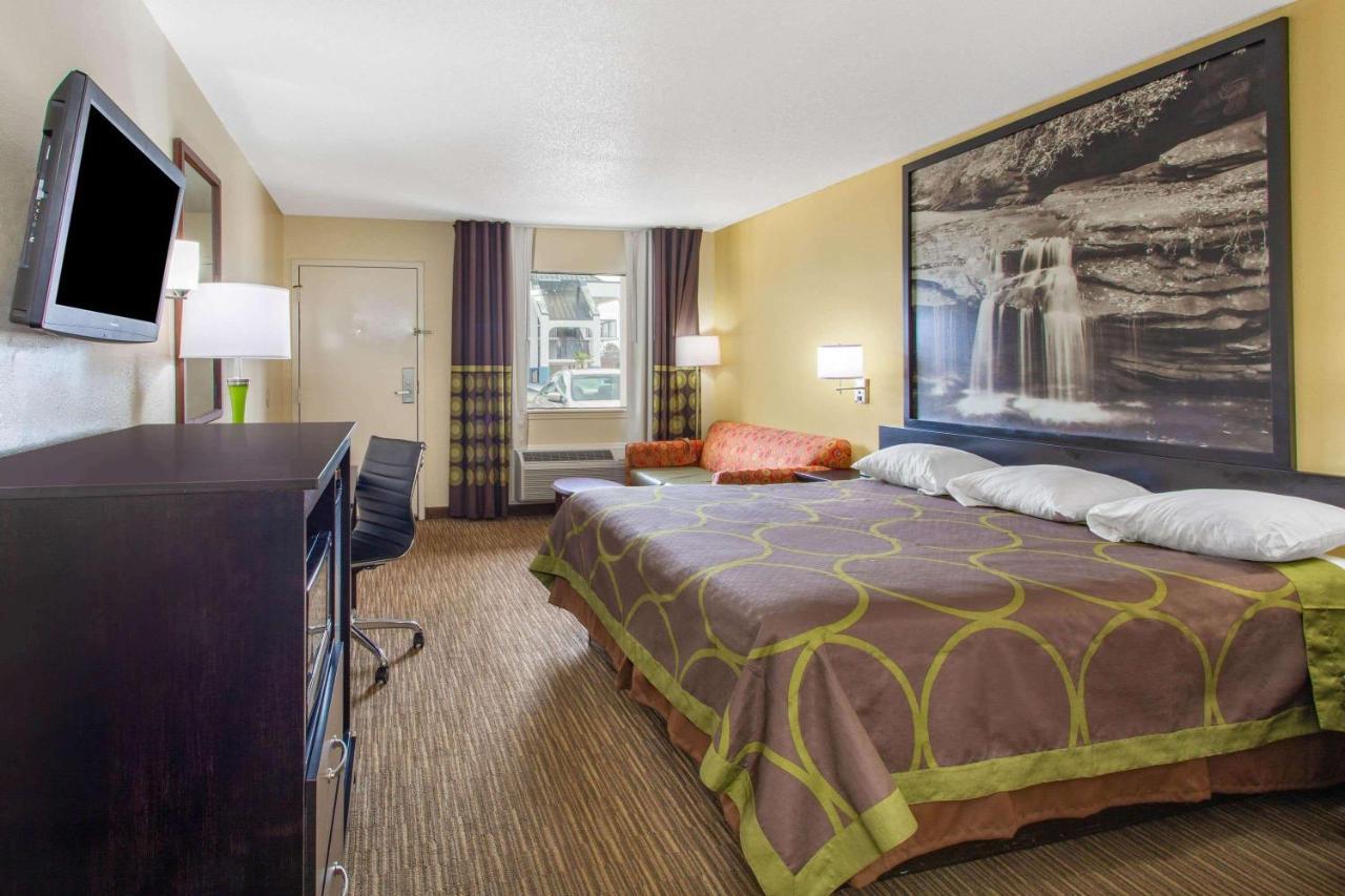 Super 8 By Wyndham 2*