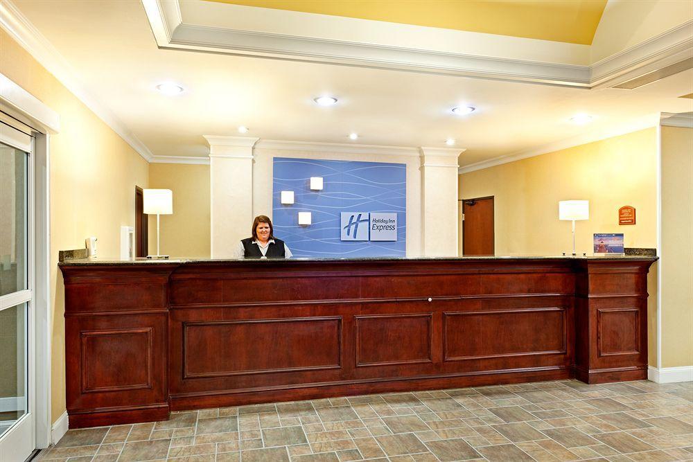 Express & By Ihg 2*
