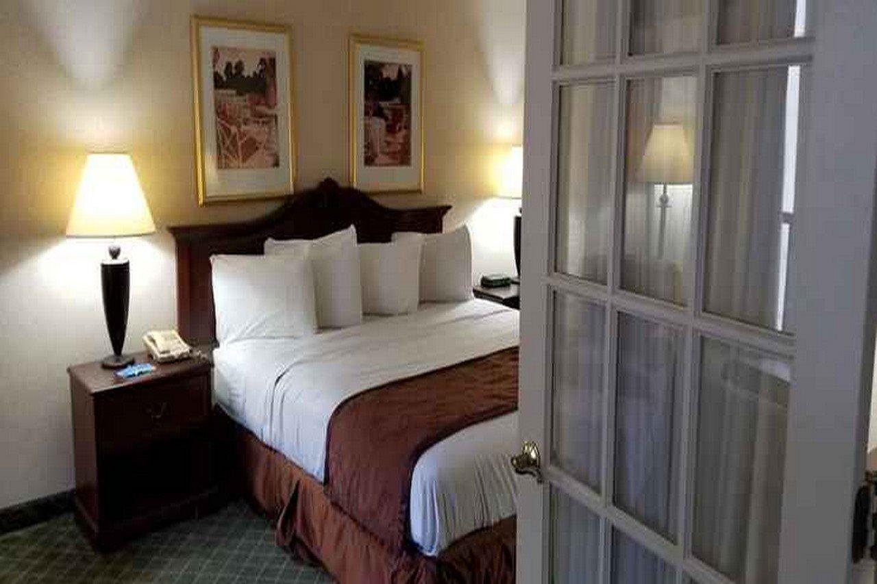 Otel Clarion &
