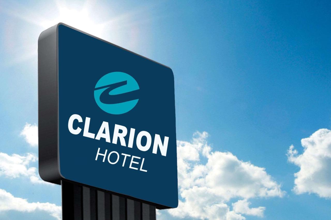 Clarion & 2*