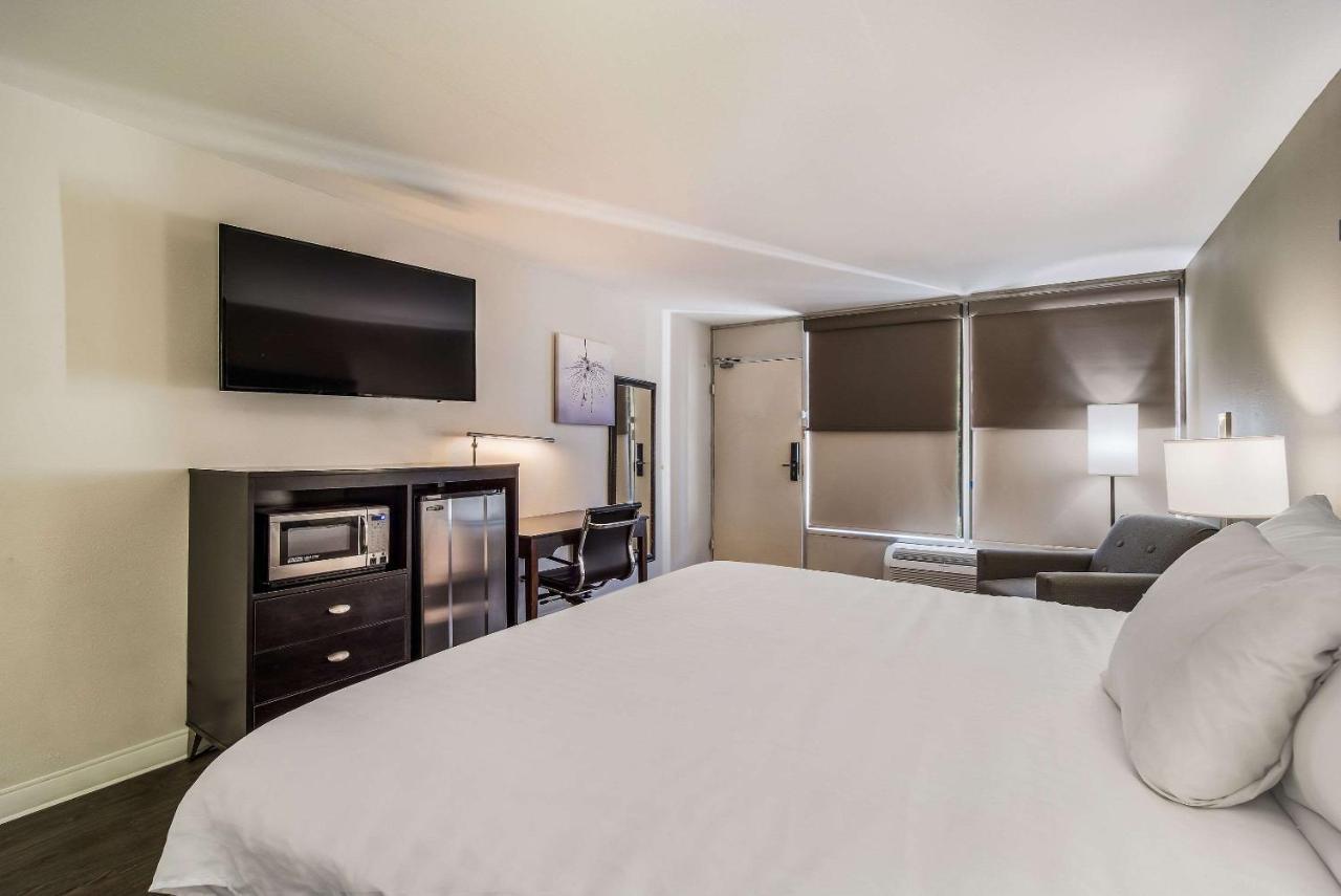 Clarion & Otel