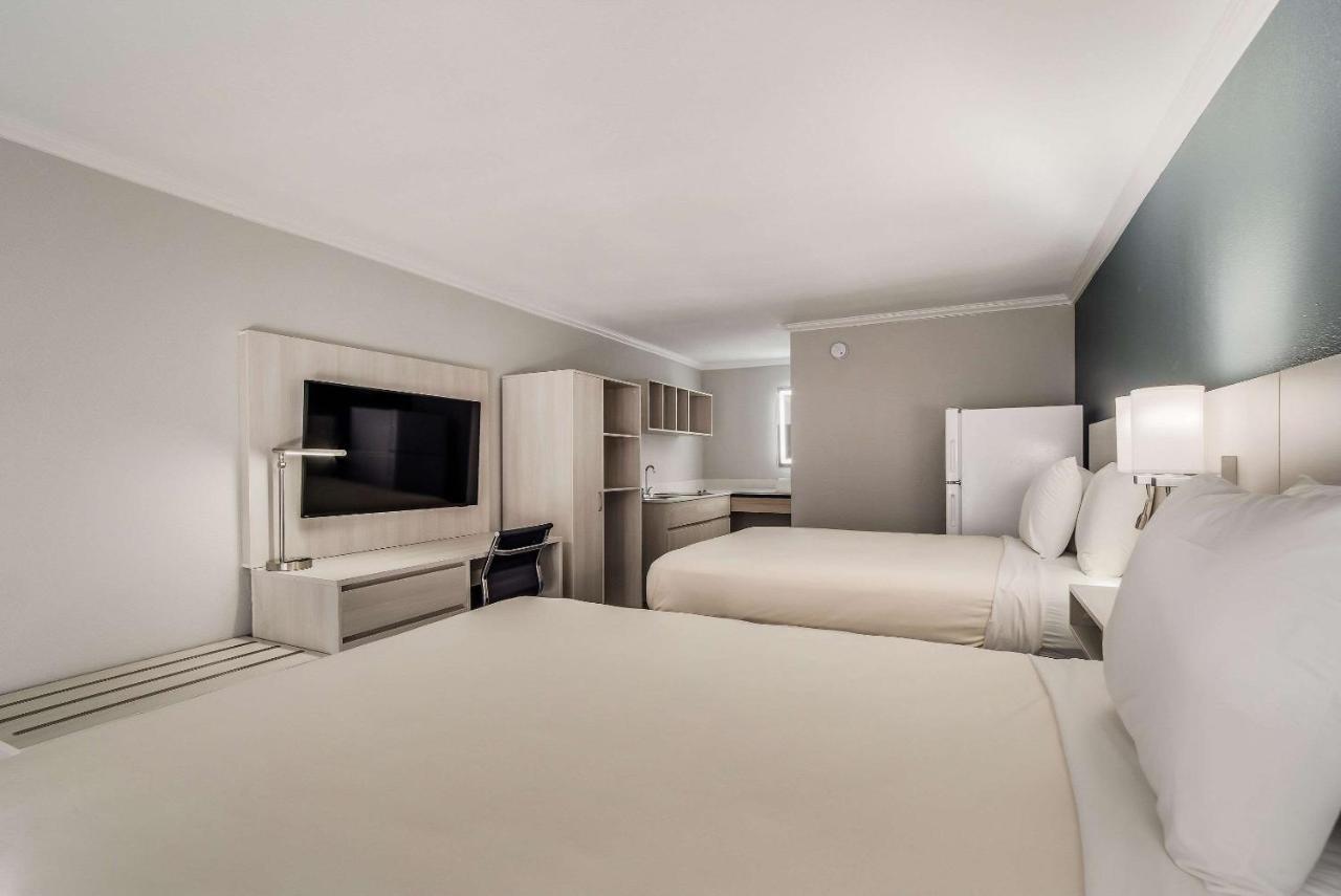 Mainstay Hotel