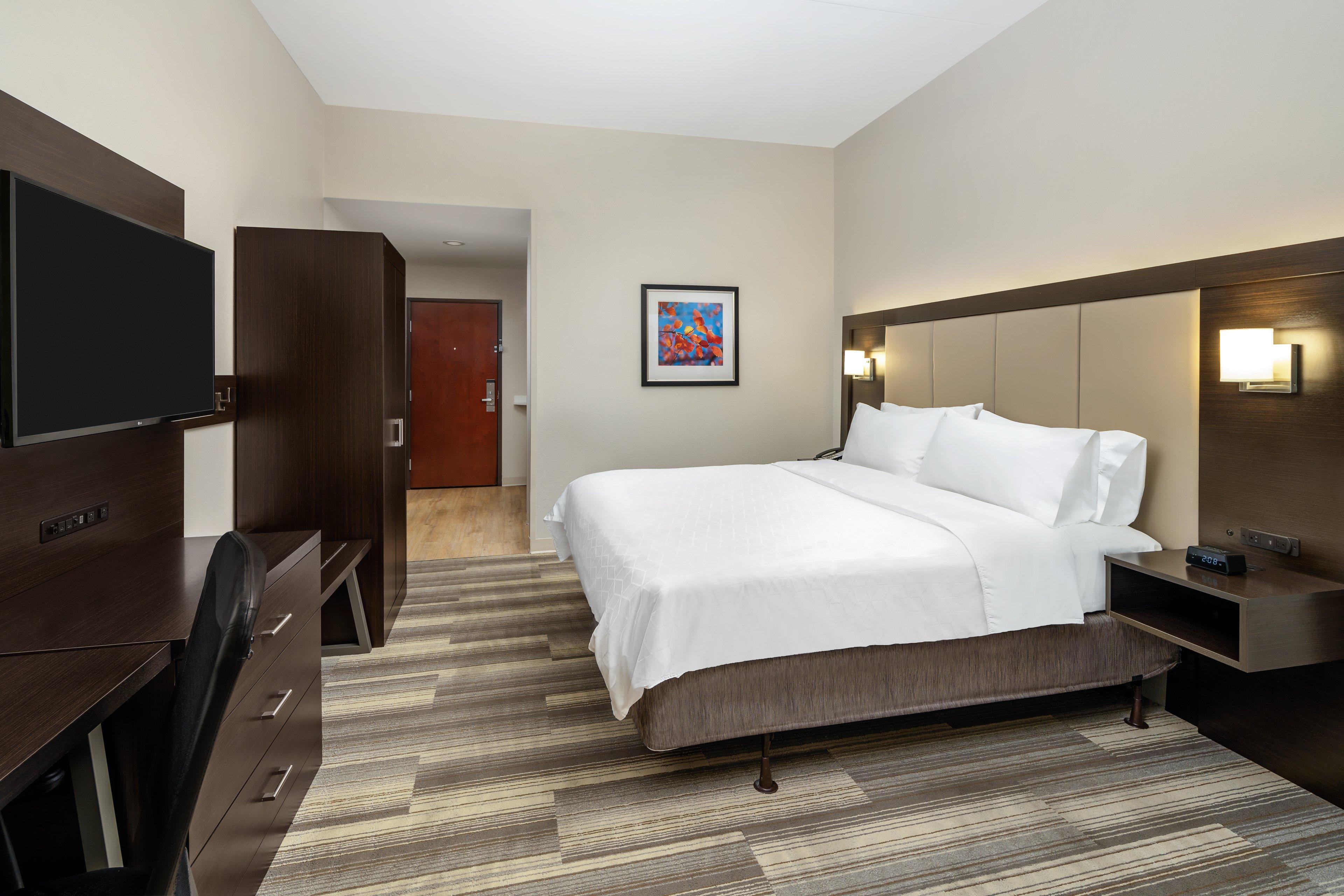Express & By Ihg 2*