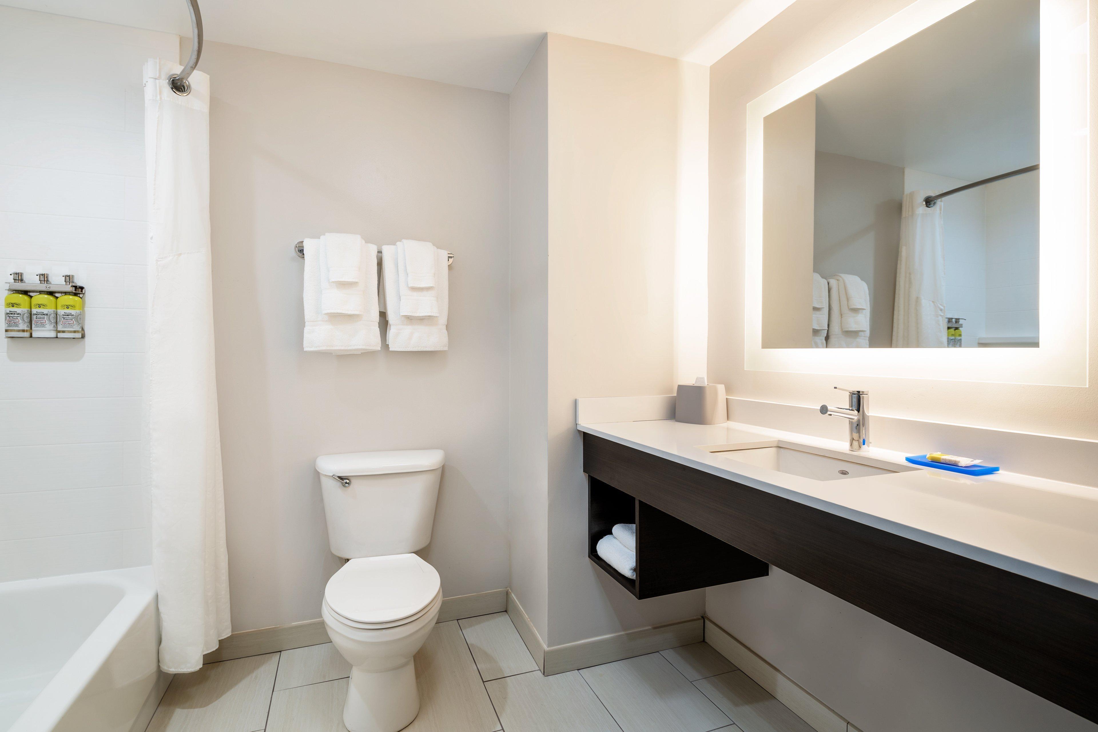 Hotel Express & By Ihg 2*