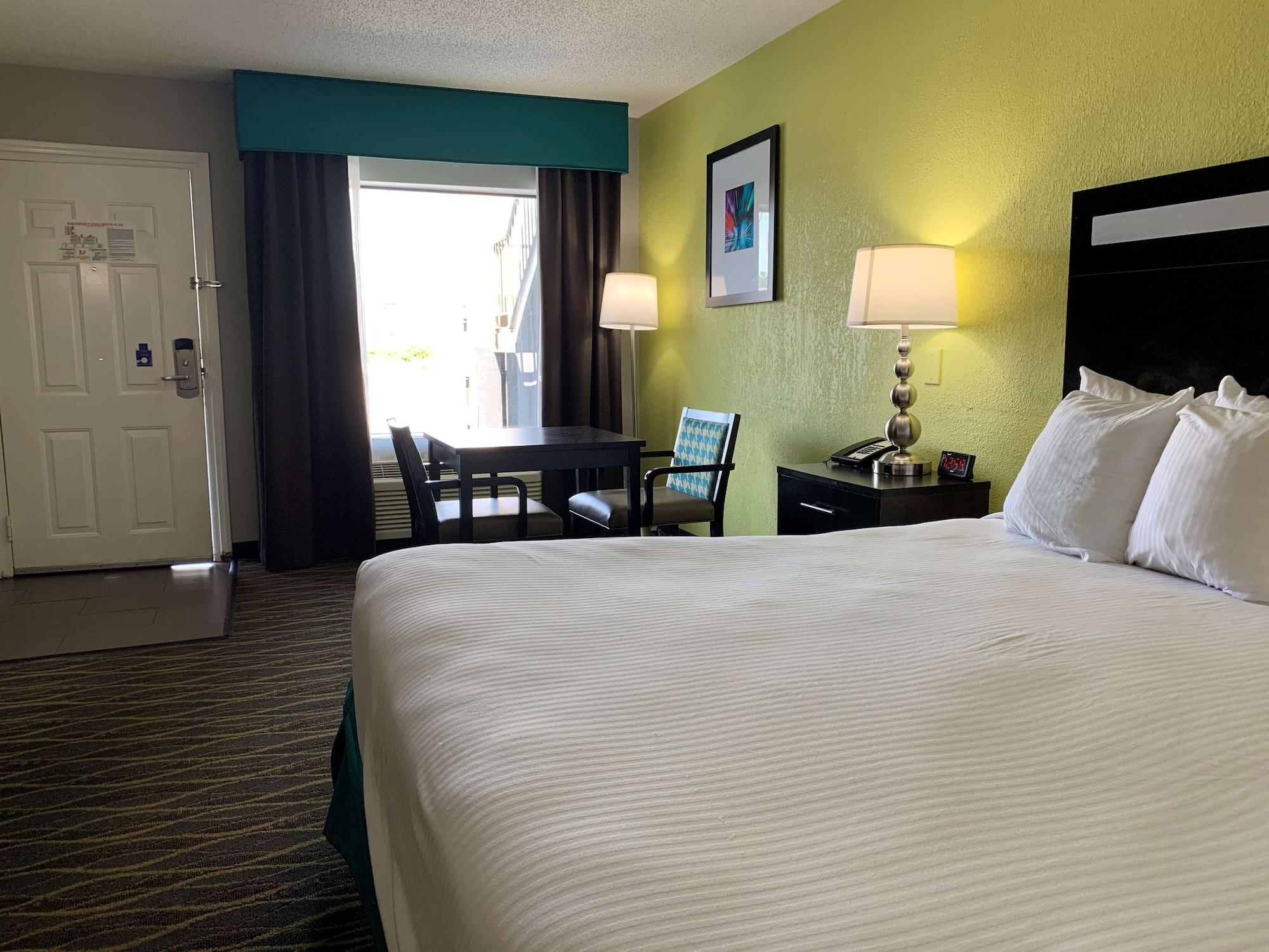 Western Hotel 3*
